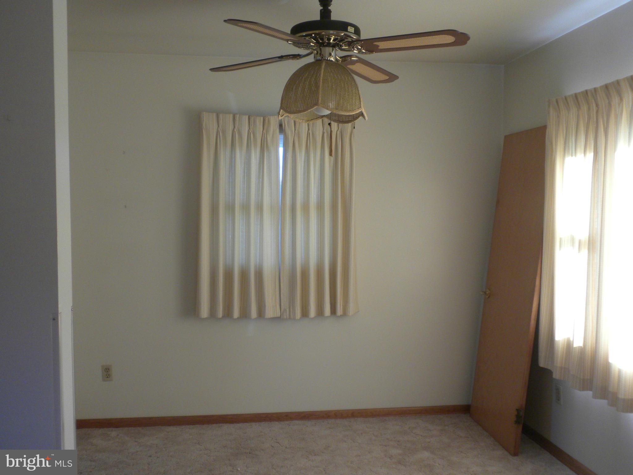 AVONDALE ACRES - Residential