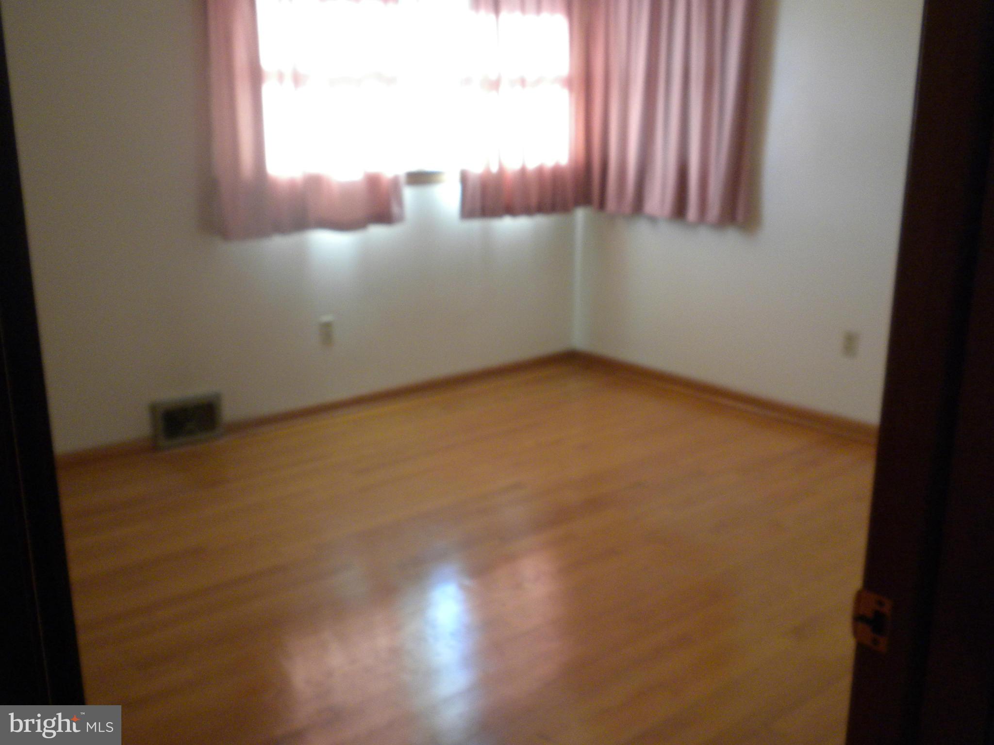 AVONDALE ACRES - Residential