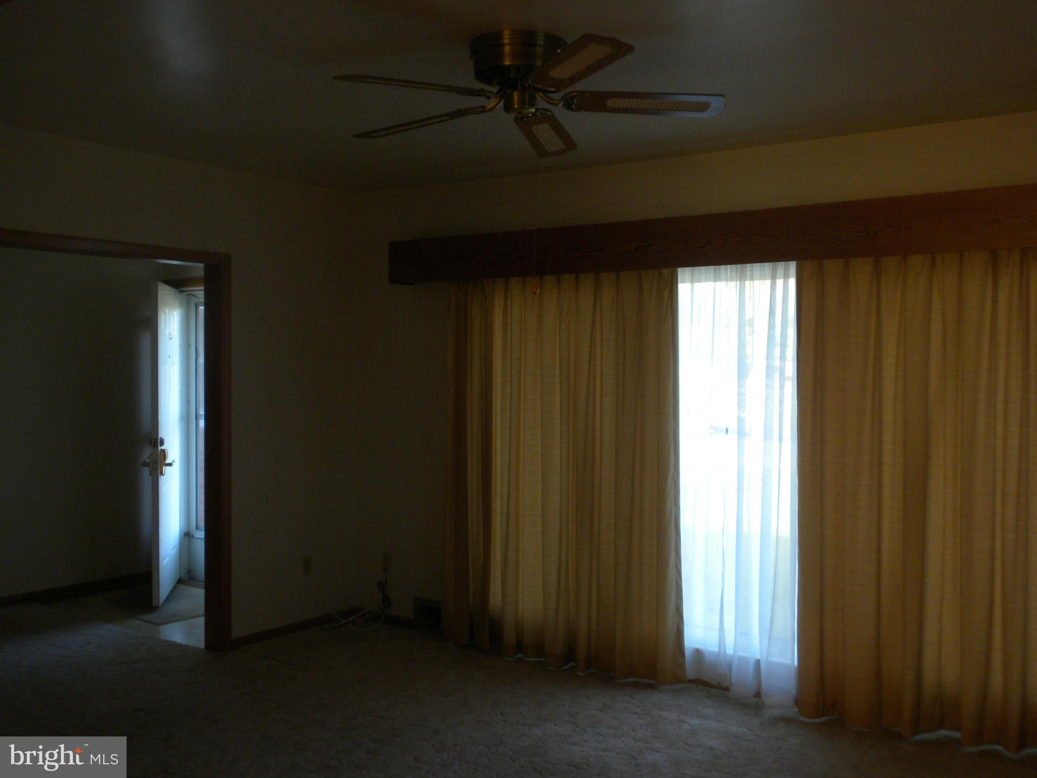 AVONDALE ACRES - Residential