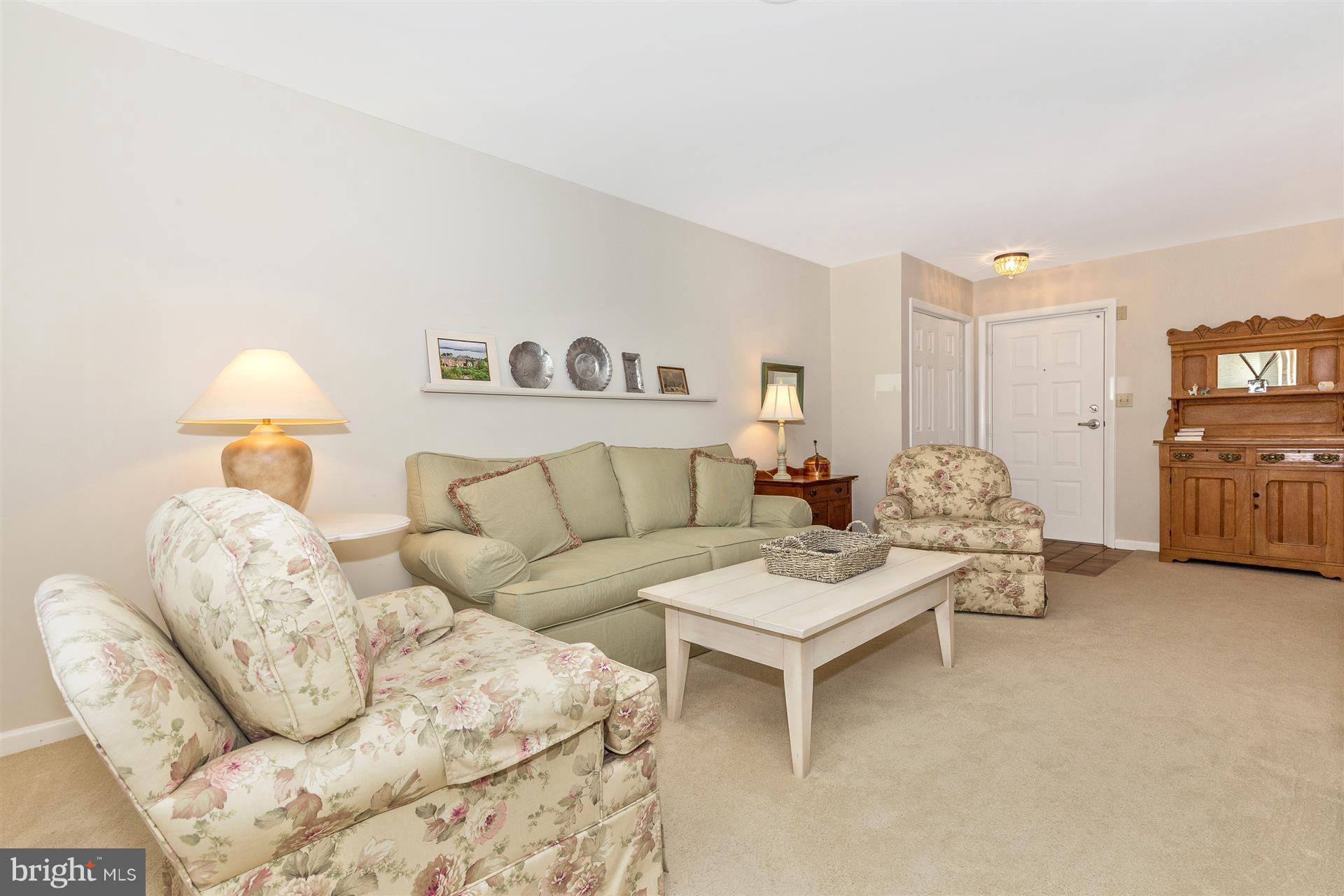 GLADE TOWN - Residential