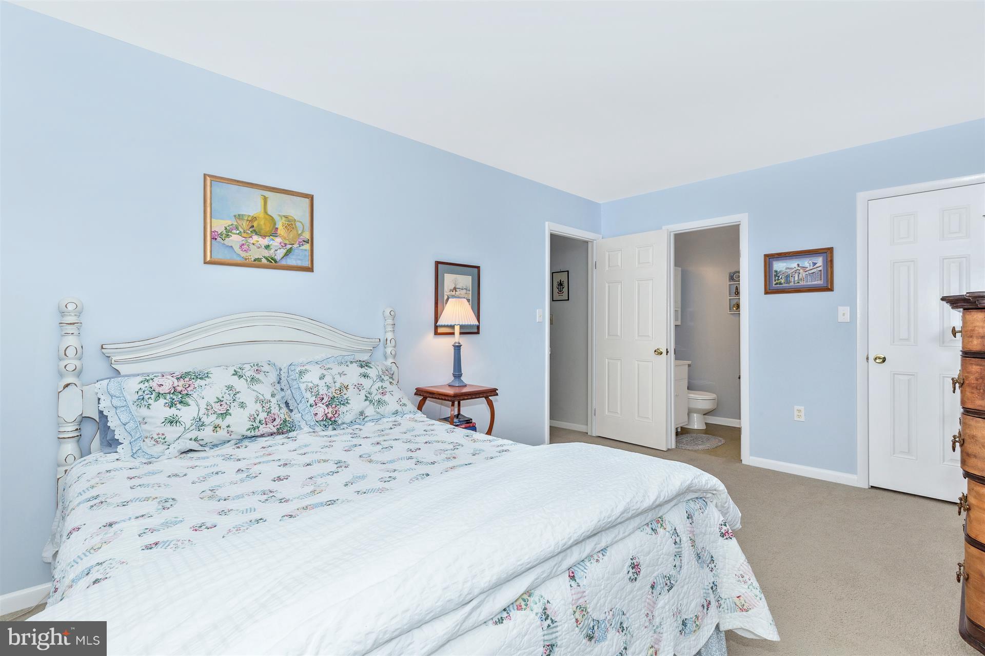 GLADE TOWN - Residential