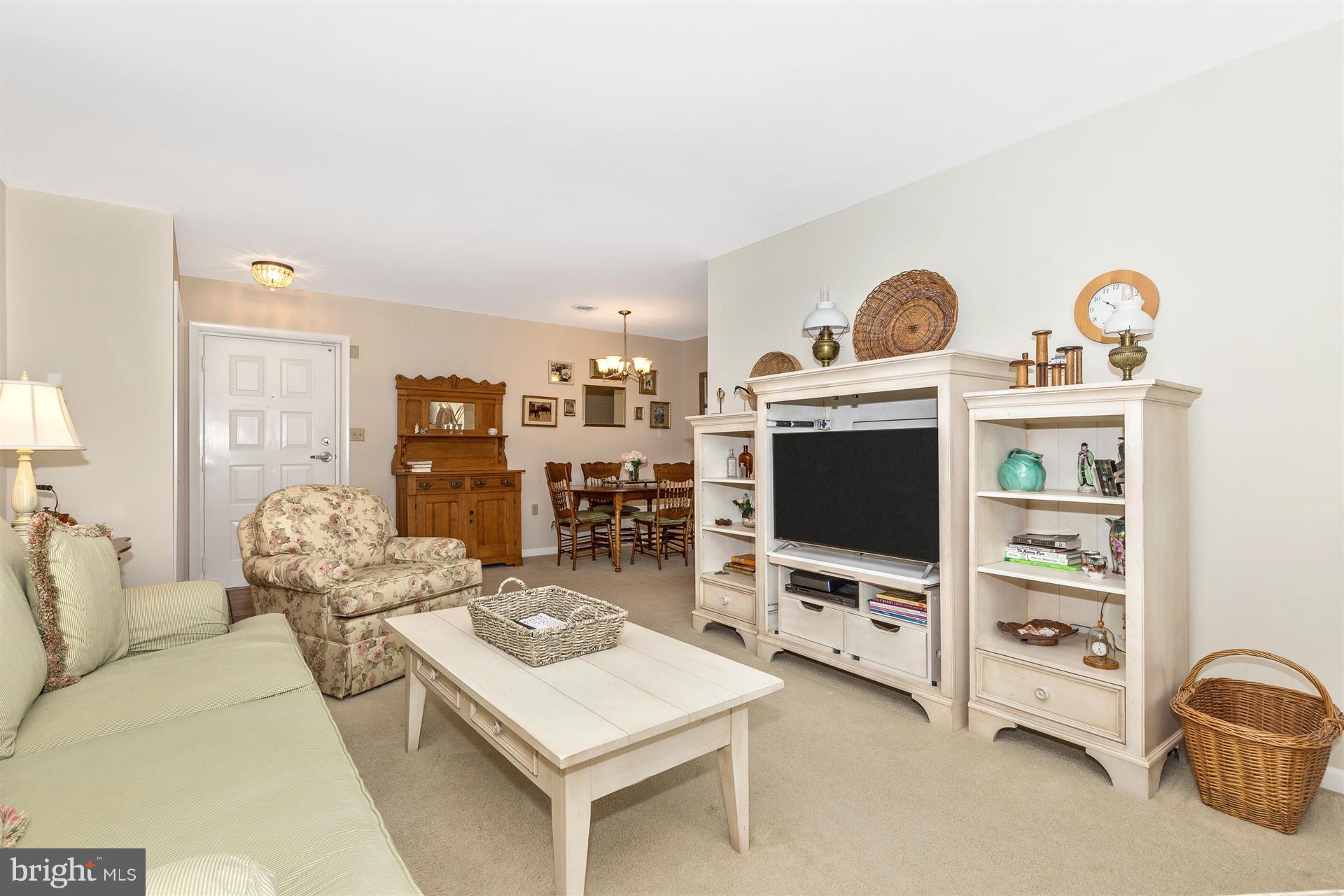 GLADE TOWN - Residential