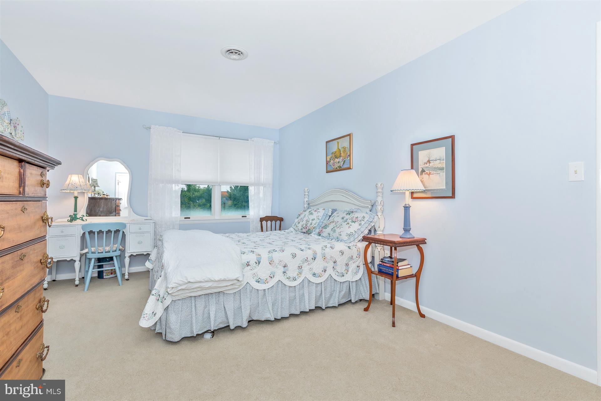 GLADE TOWN - Residential