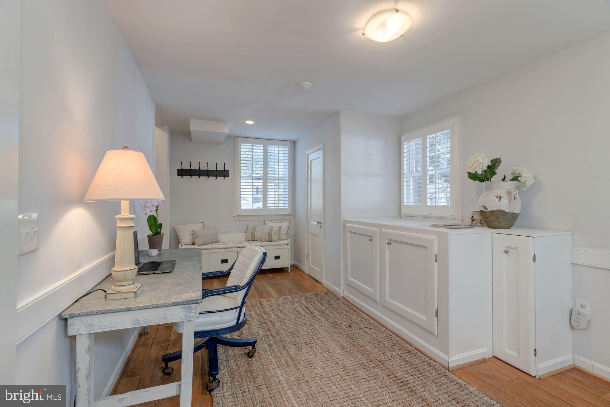 WOODACRES - Residential