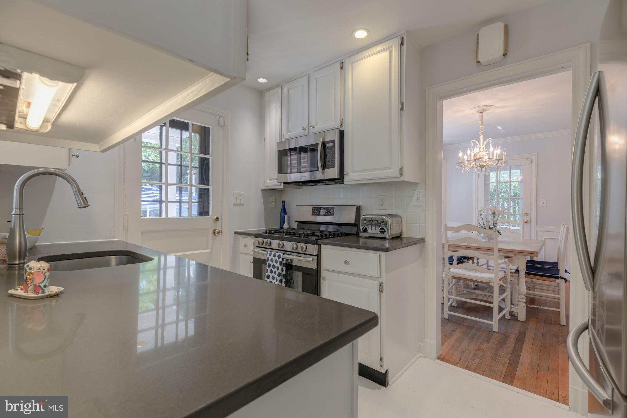 WOODACRES - Residential