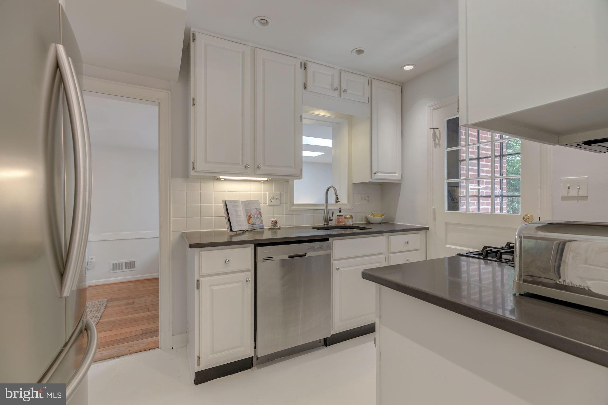 WOODACRES - Residential