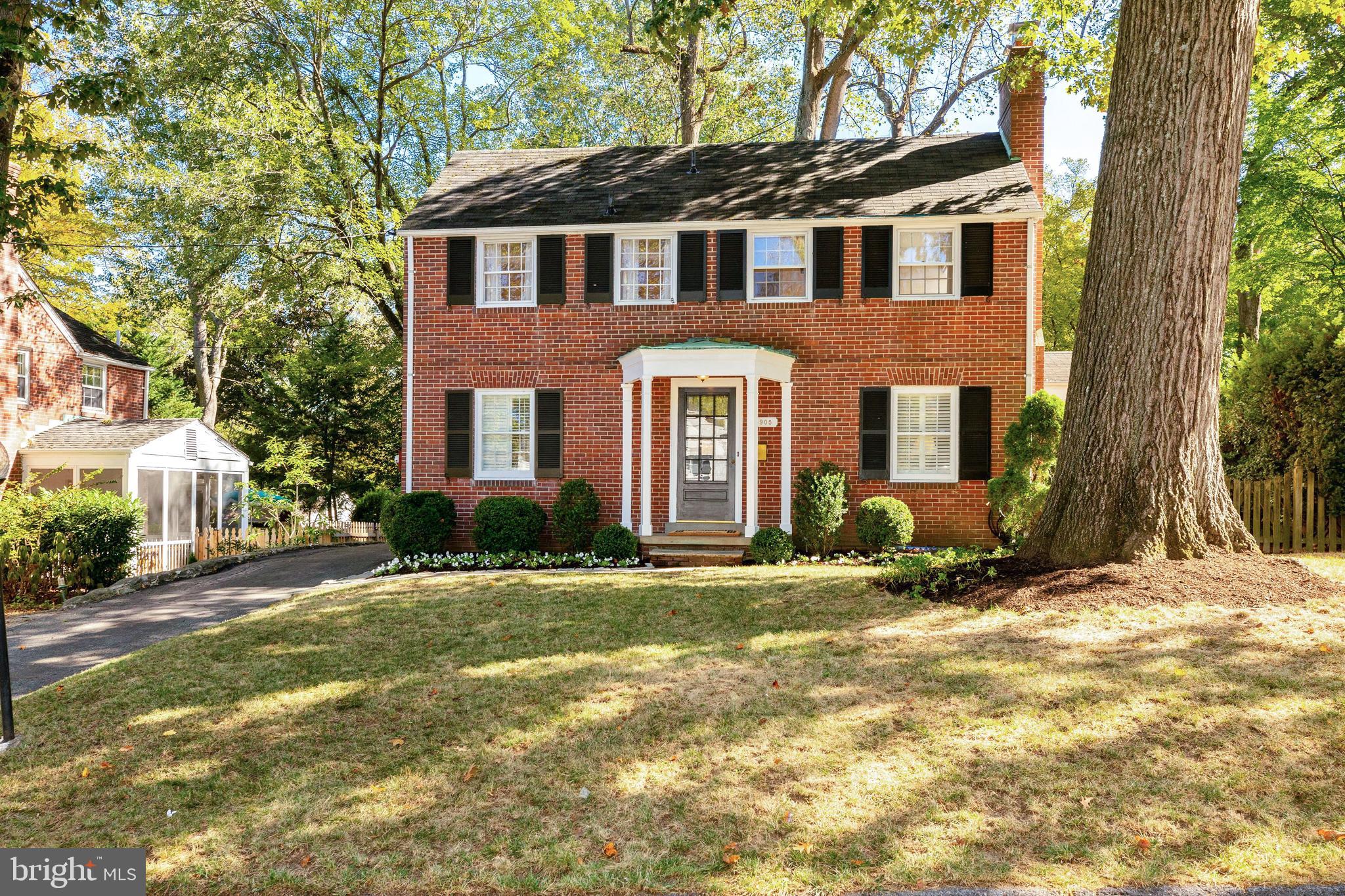 WOODACRES - Residential