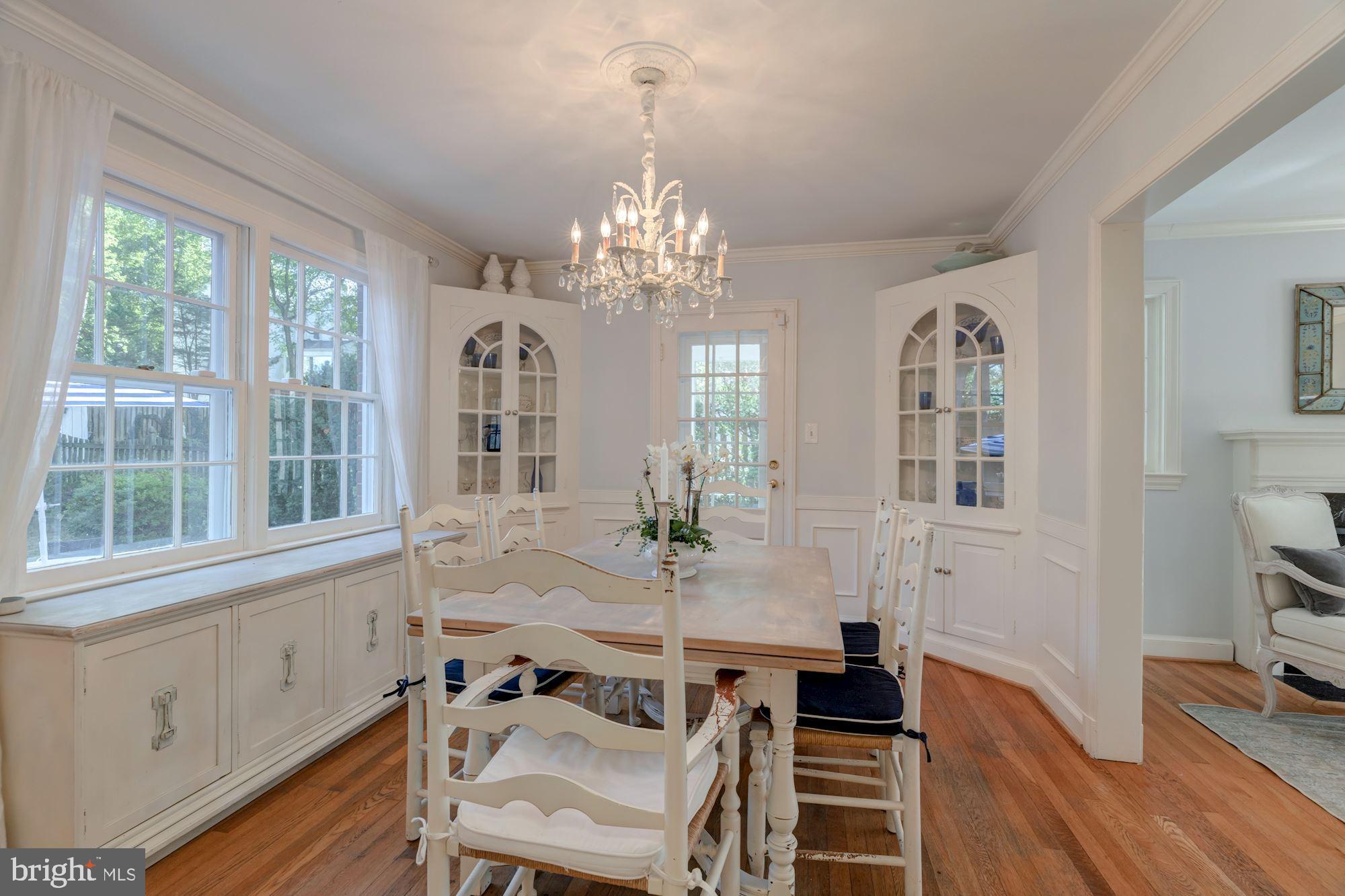 WOODACRES - Residential