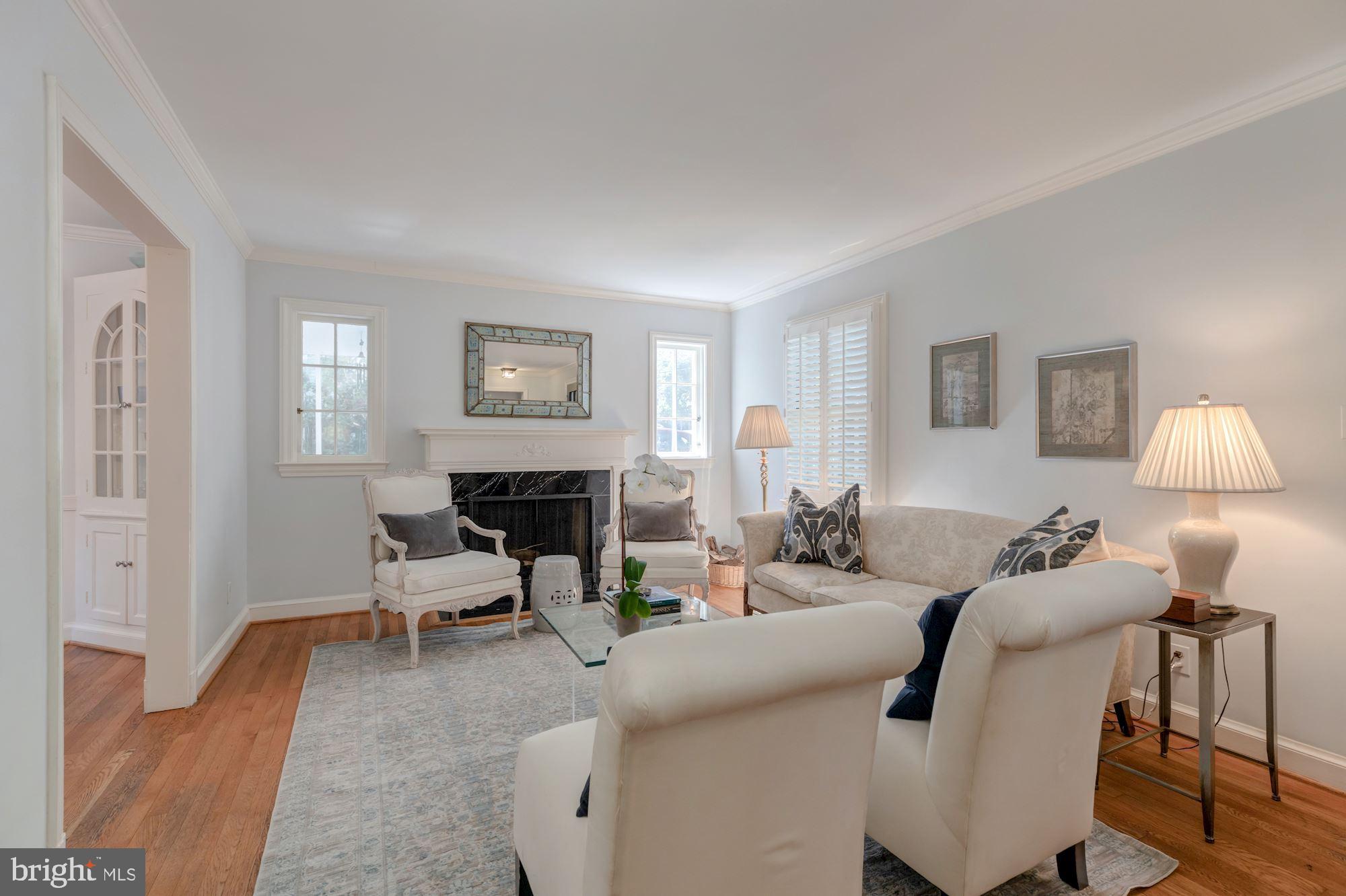 WOODACRES - Residential