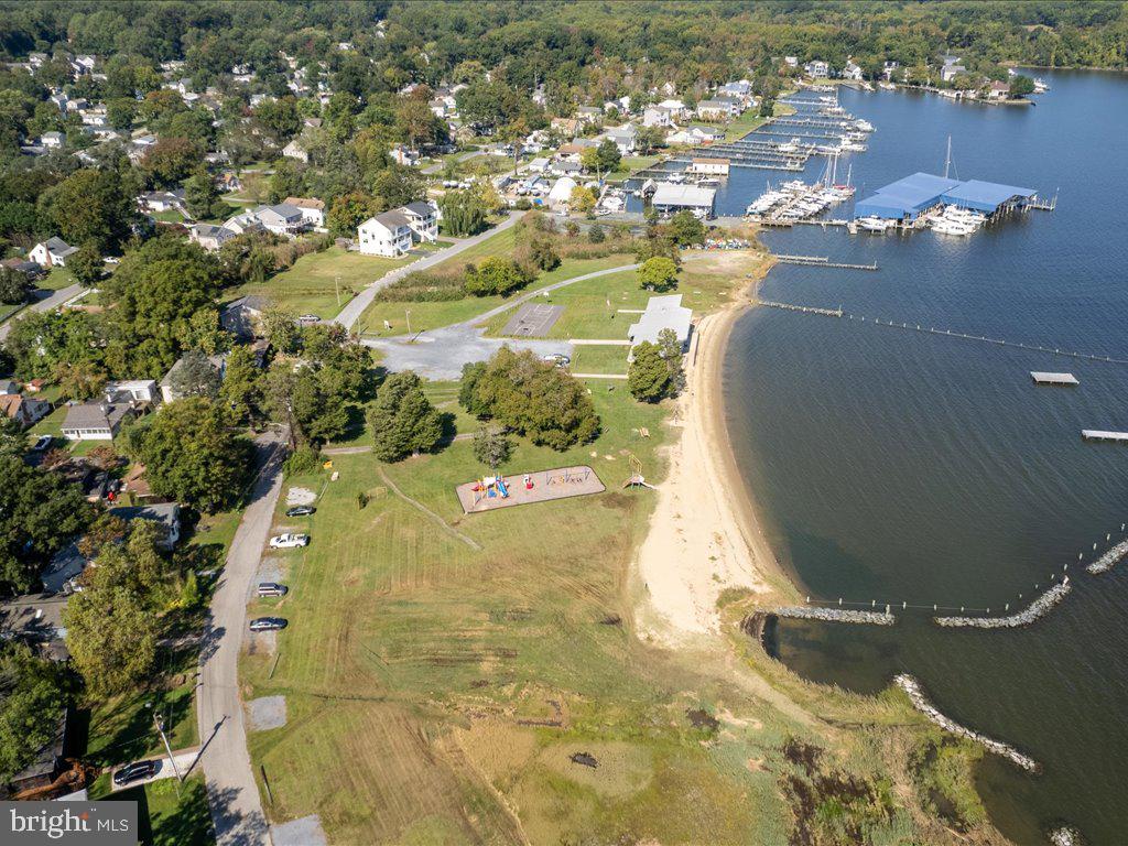 SELBY ON THE BAY - Residential