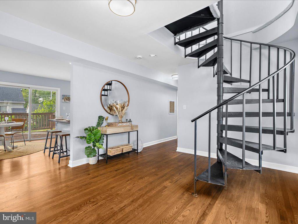 SELBY ON THE BAY - Residential