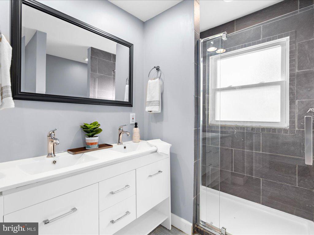 SELBY ON THE BAY - Residential