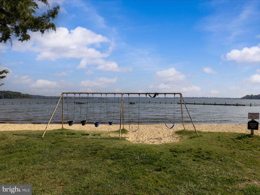 SELBY ON THE BAY - Residential