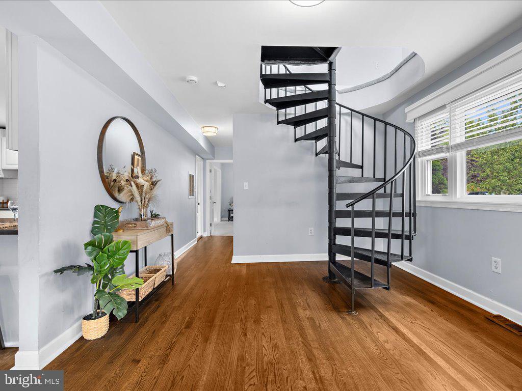 SELBY ON THE BAY - Residential