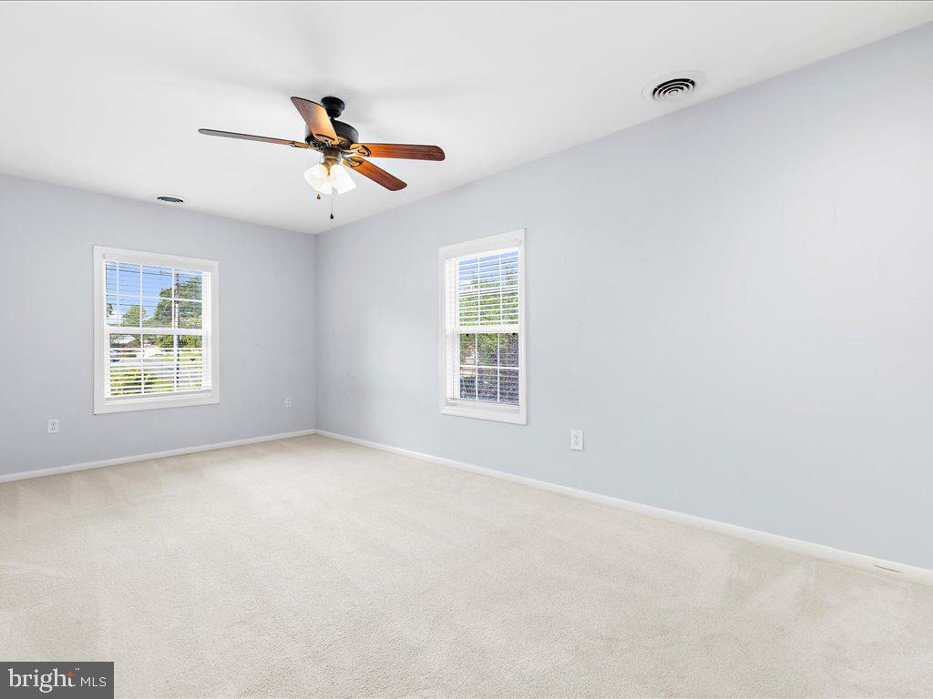 SELBY ON THE BAY - Residential