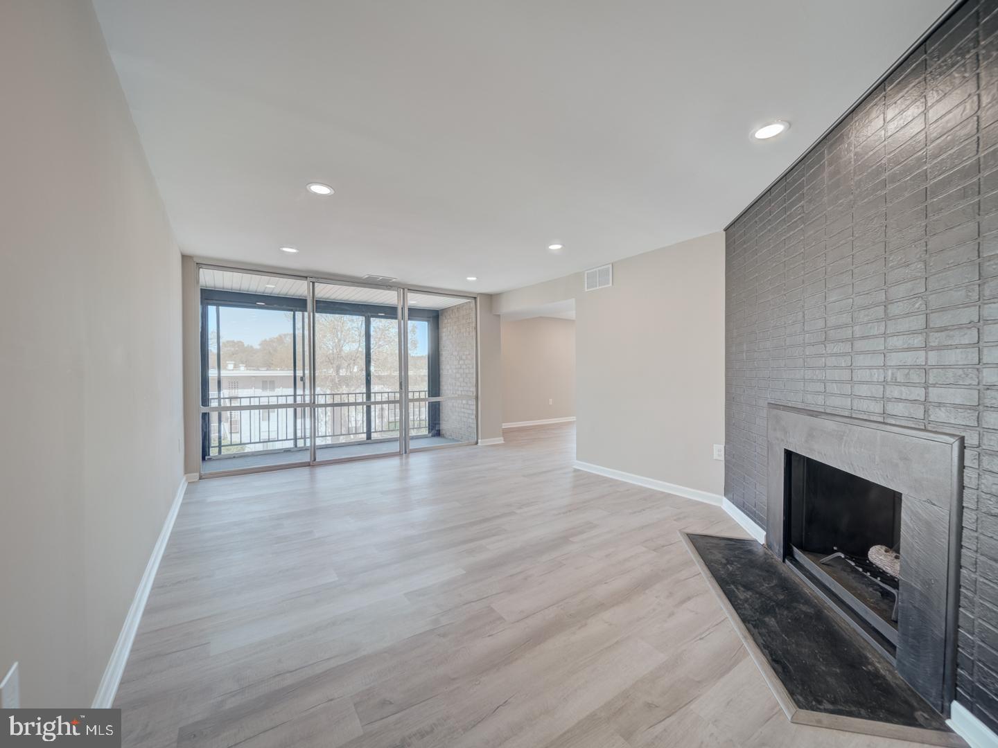 CHELSEA WOODS-PHASE 3> - Residential