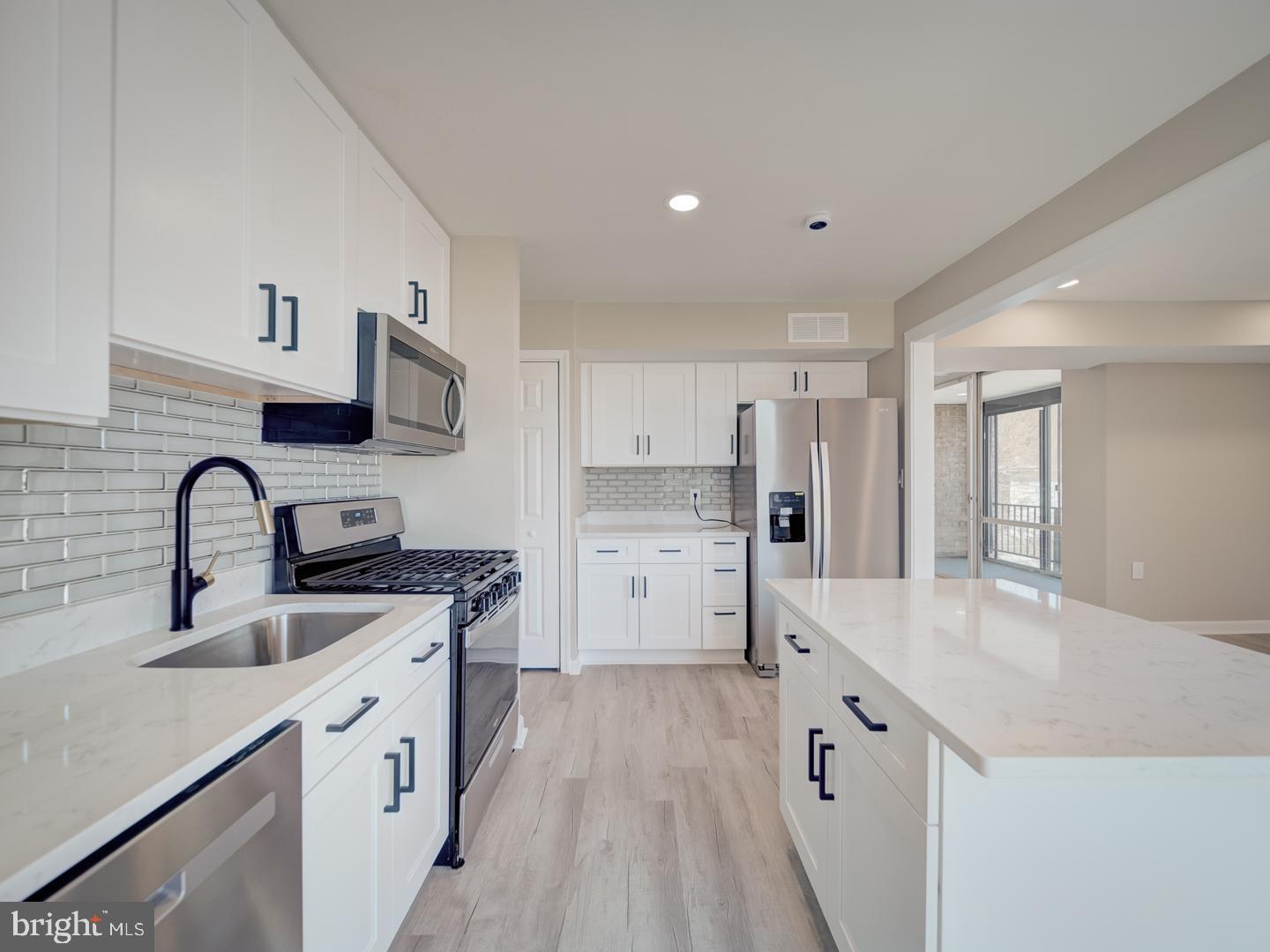 CHELSEA WOODS-PHASE 3> - Residential