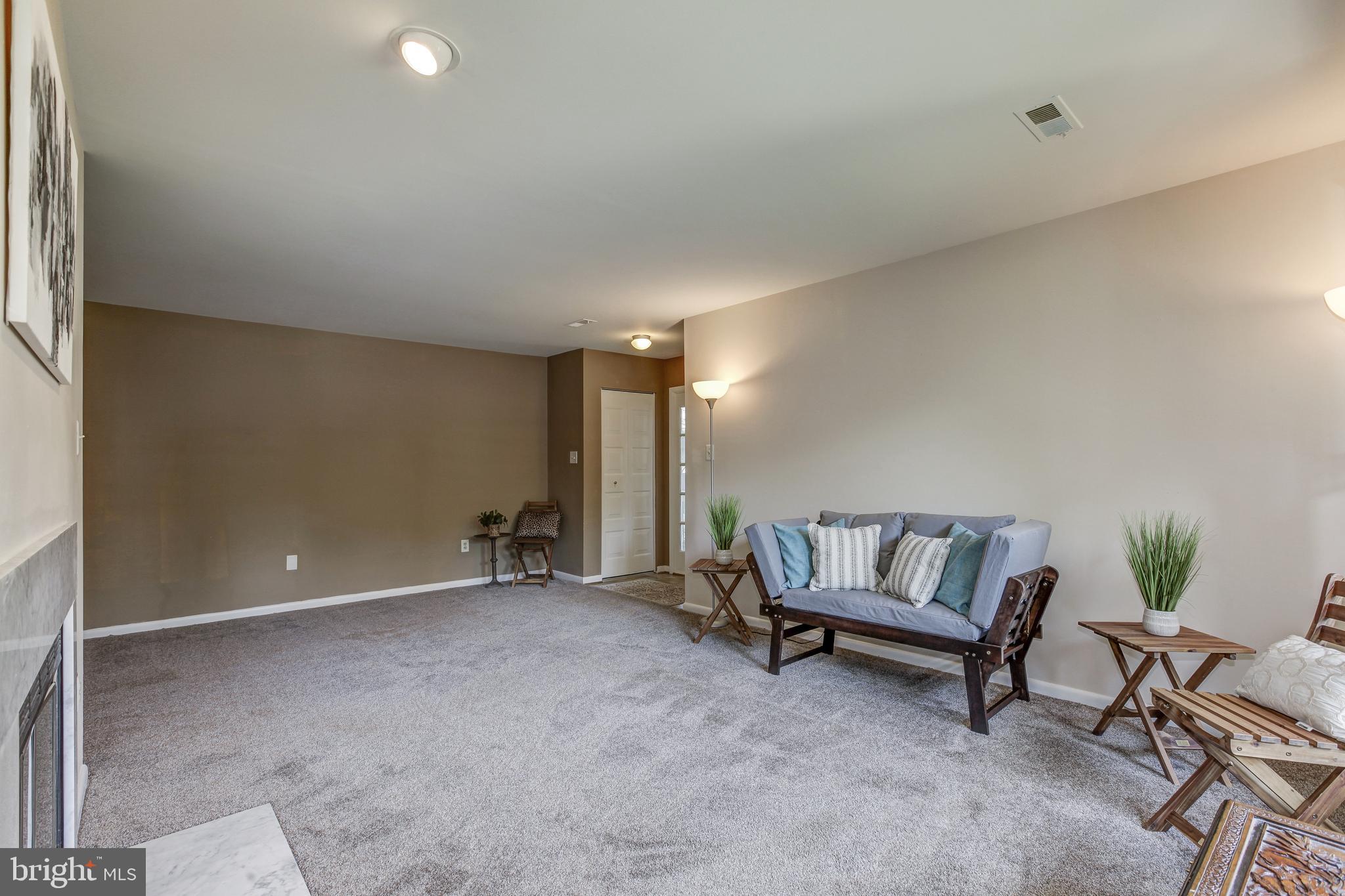 HOMELAND VILLAGE - Residential