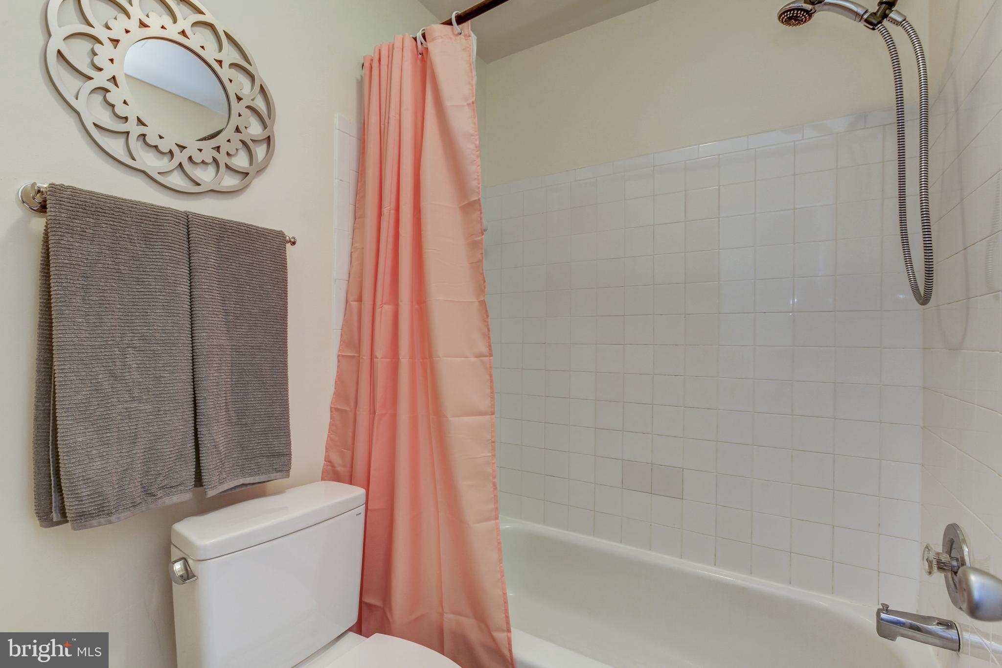 HOMELAND VILLAGE - Residential