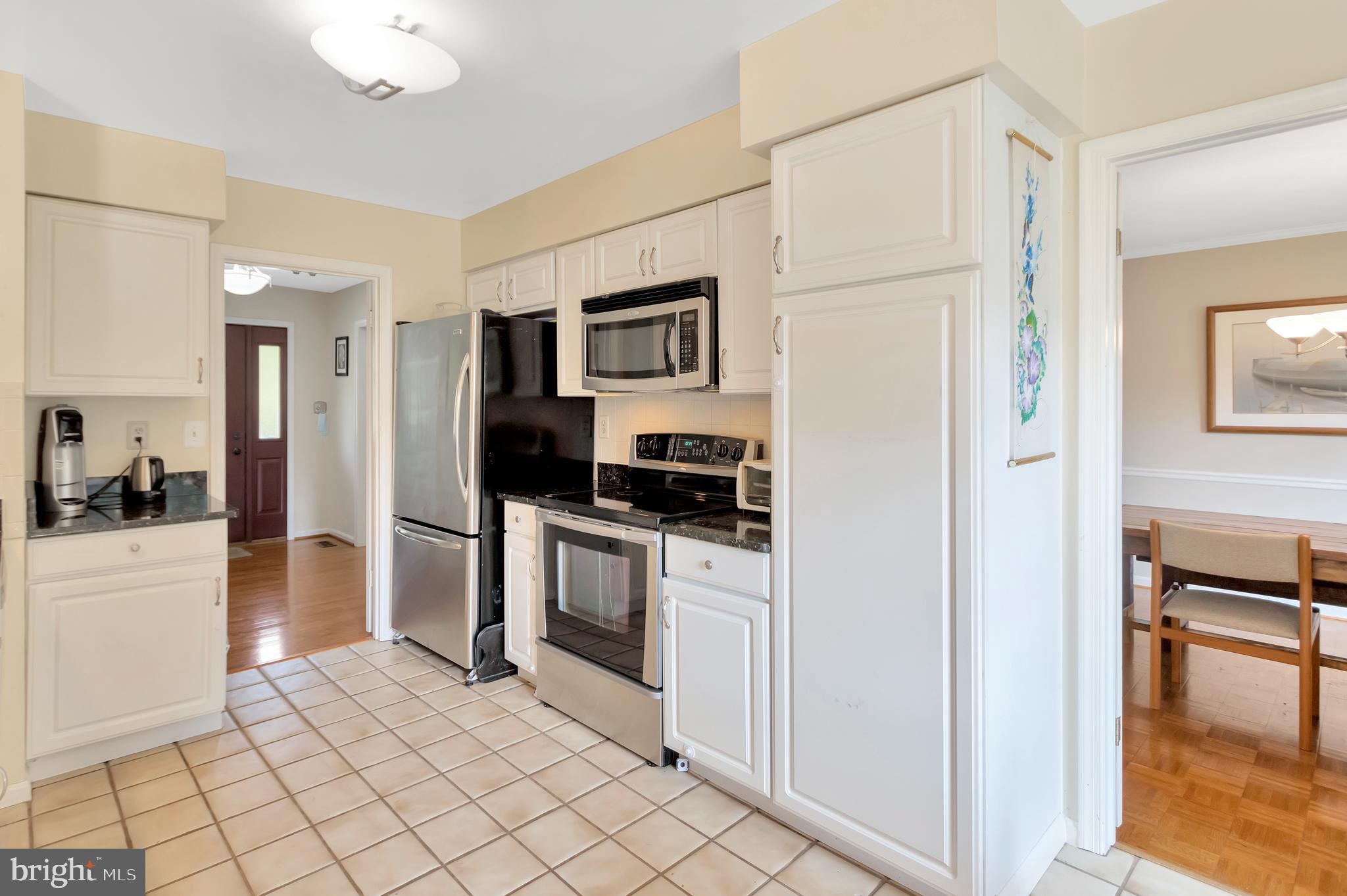 ASHLEY ESTATES - Residential Lease