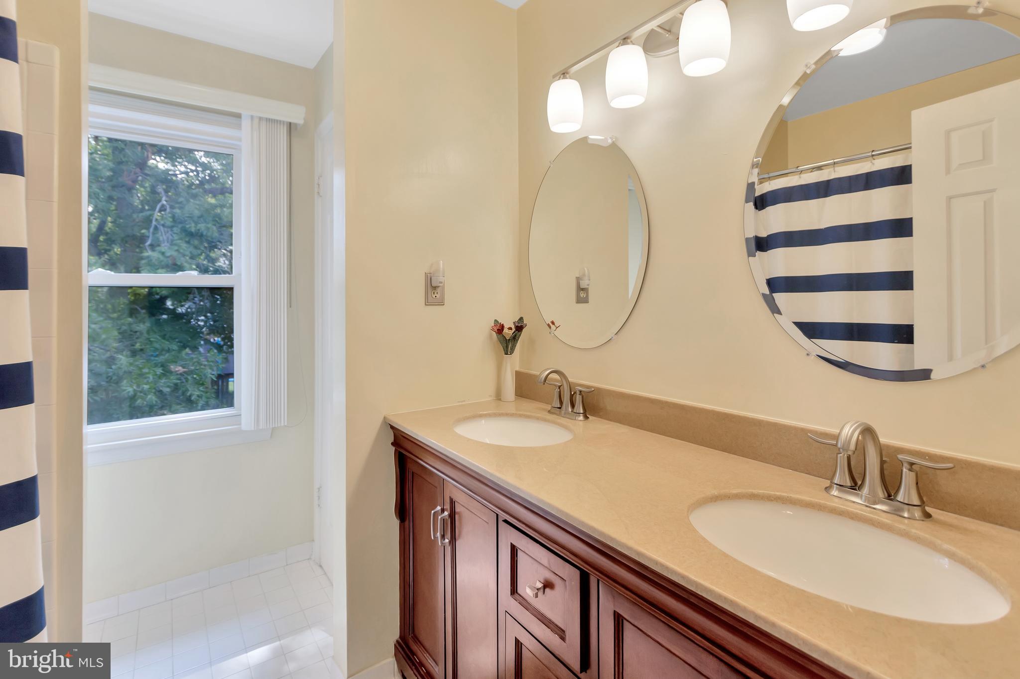 ASHLEY ESTATES - Residential Lease