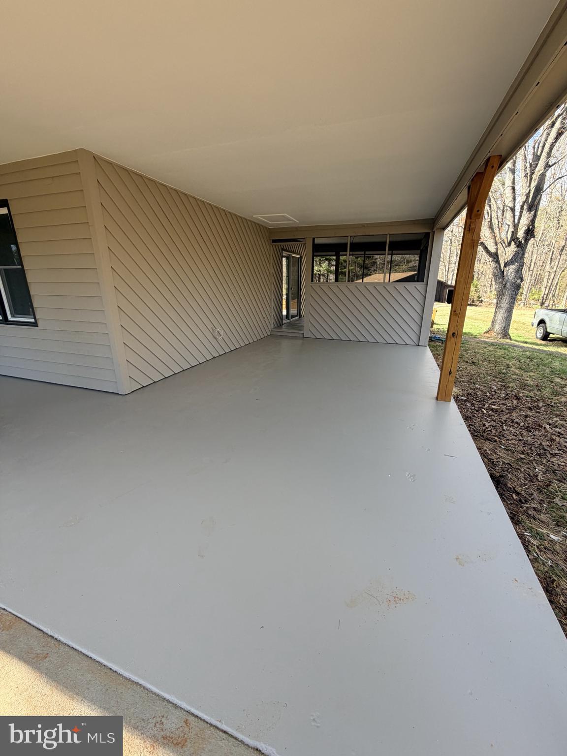 1011 LAKE MONTICELLO ROAD