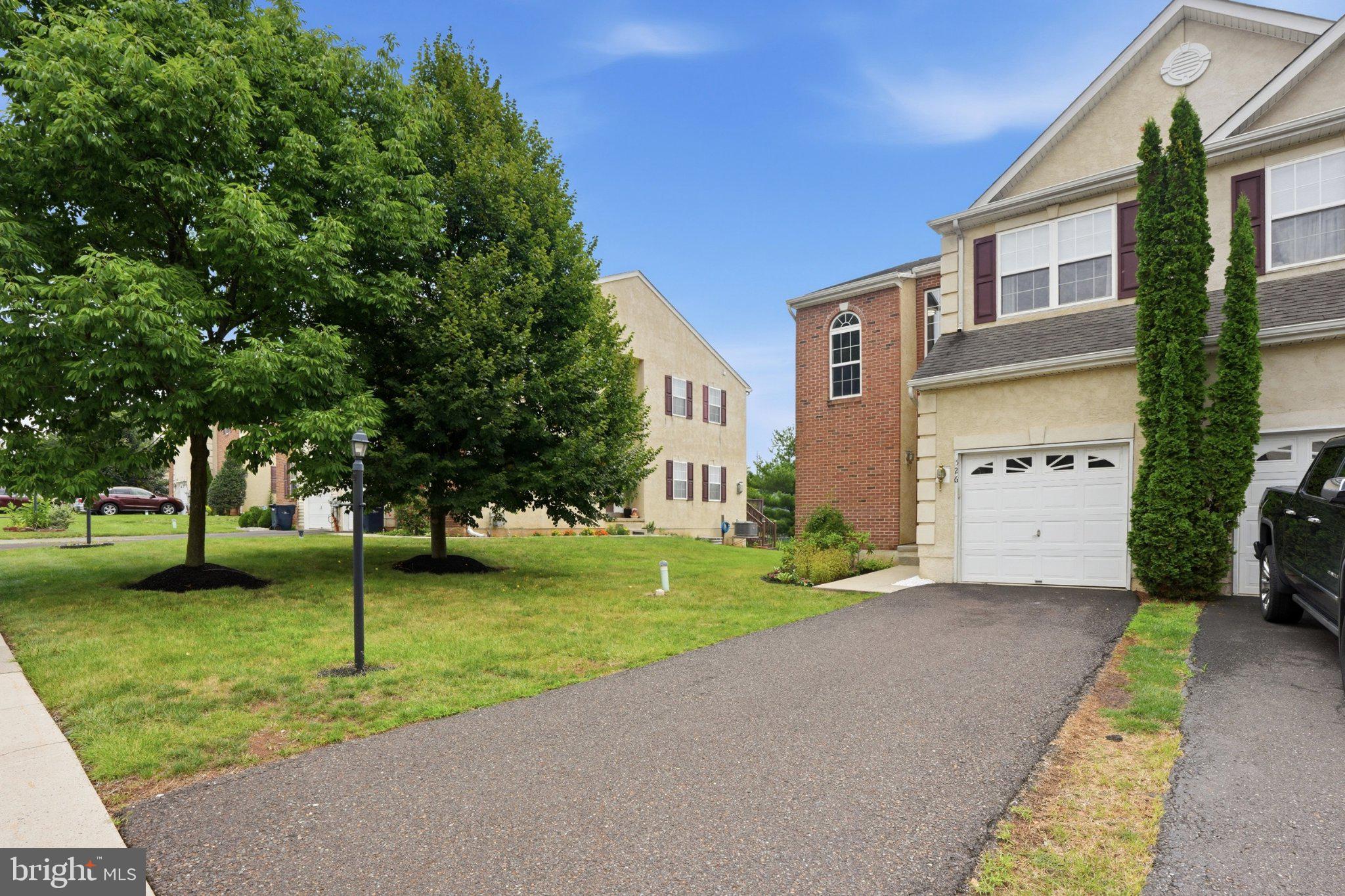 526 CLEARVIEW DRIVE