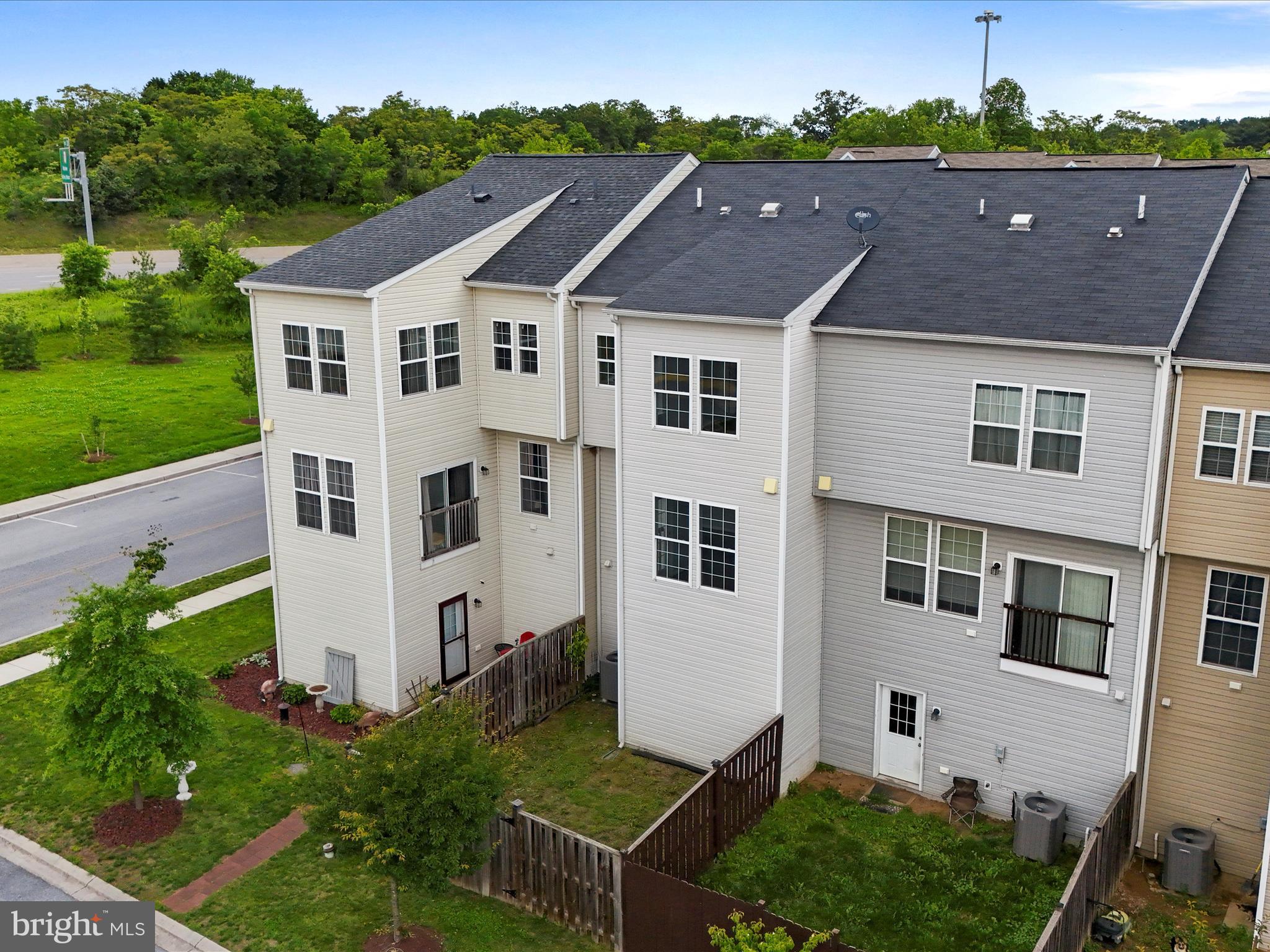 RIVERSIDE VILLAGES - Residential