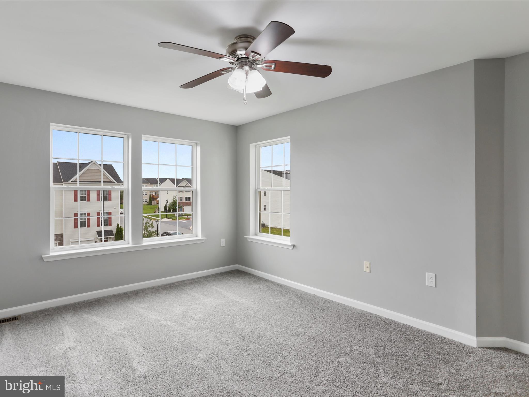 RIVERSIDE VILLAGES - Residential