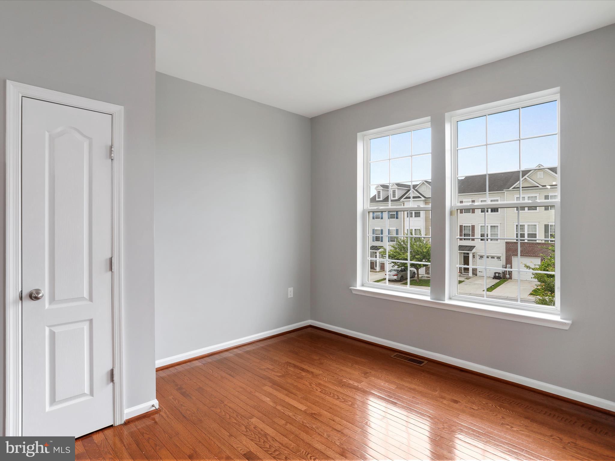 RIVERSIDE VILLAGES - Residential