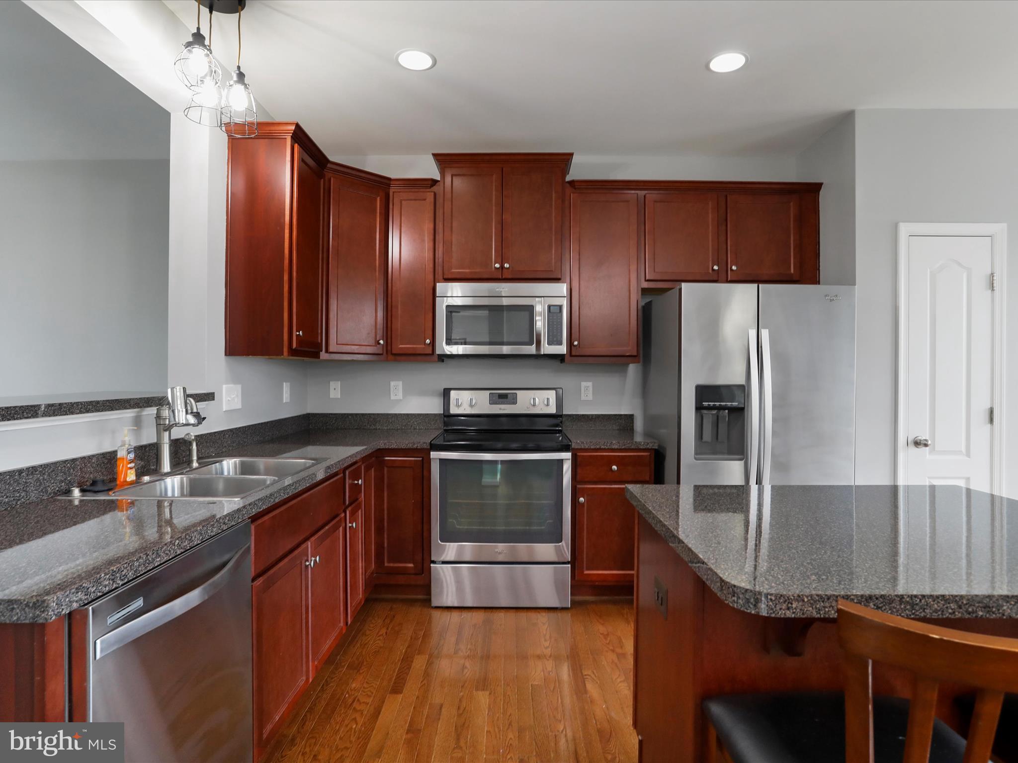 RIVERSIDE VILLAGES - Residential