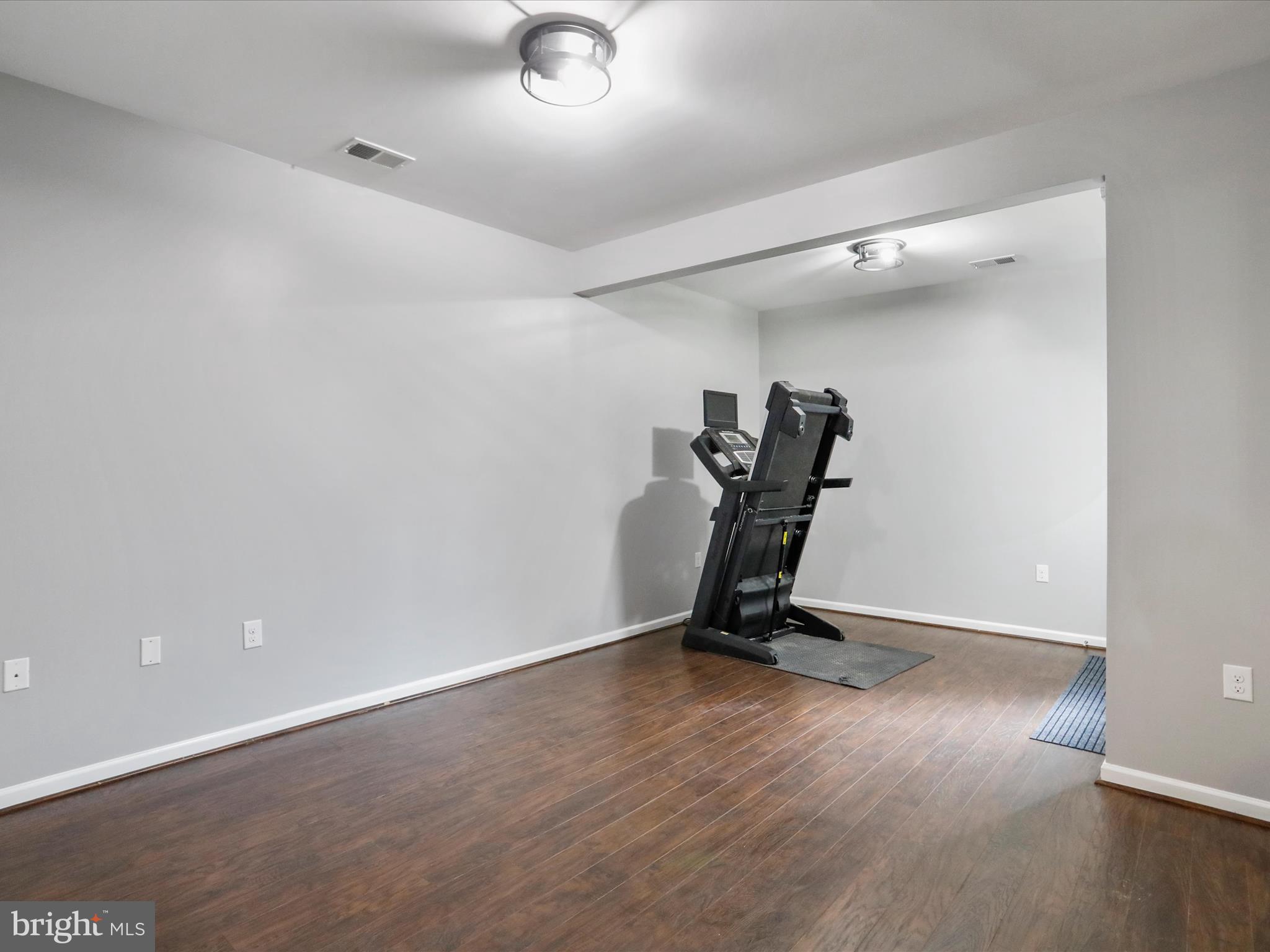 RIVERSIDE VILLAGES - Residential