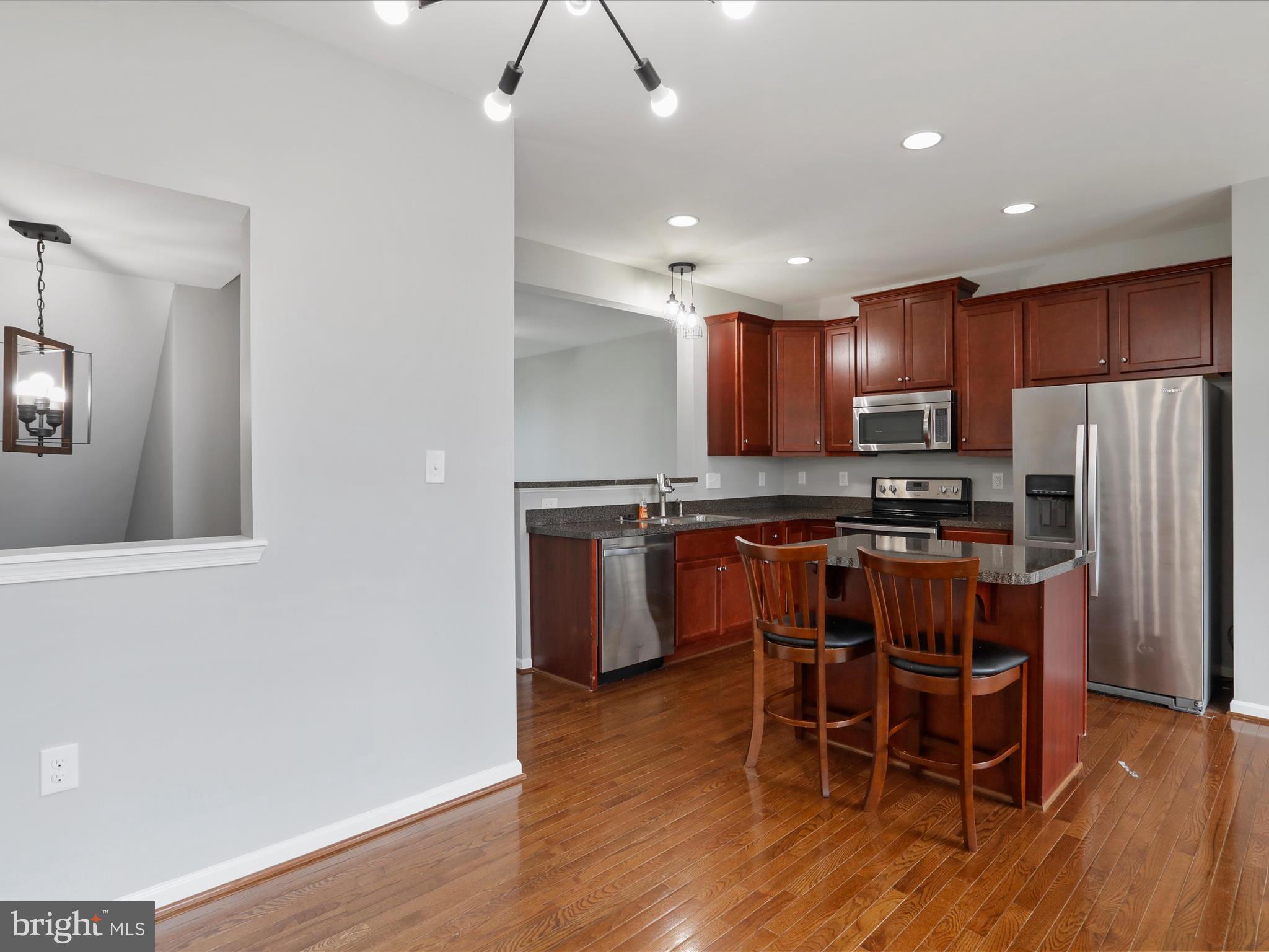 RIVERSIDE VILLAGES - Residential