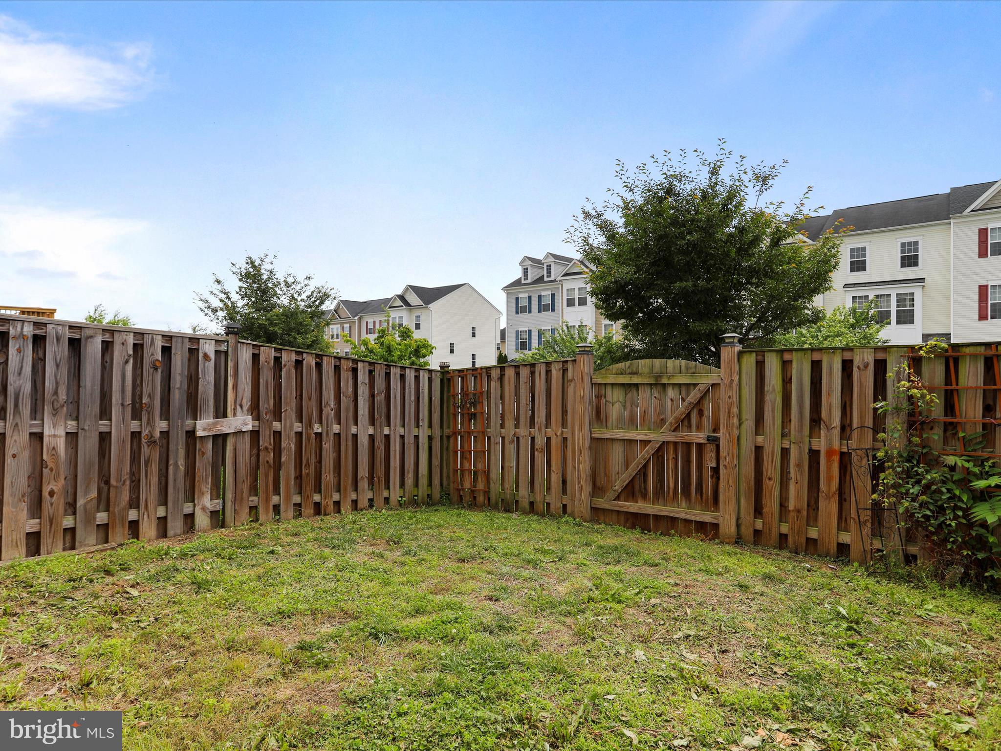 RIVERSIDE VILLAGES - Residential