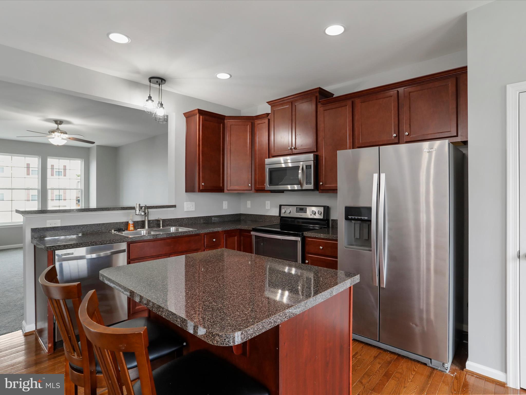 RIVERSIDE VILLAGES - Residential