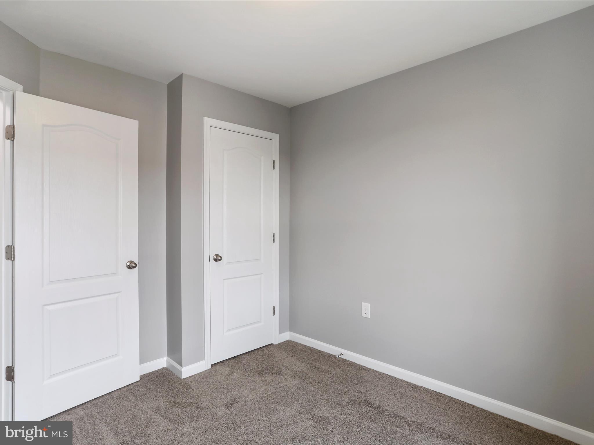 RIVERSIDE VILLAGES - Residential