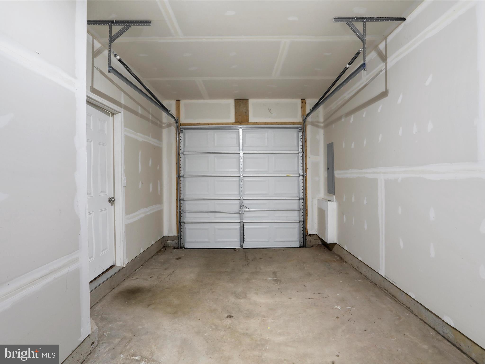 RIVERSIDE VILLAGES - Residential