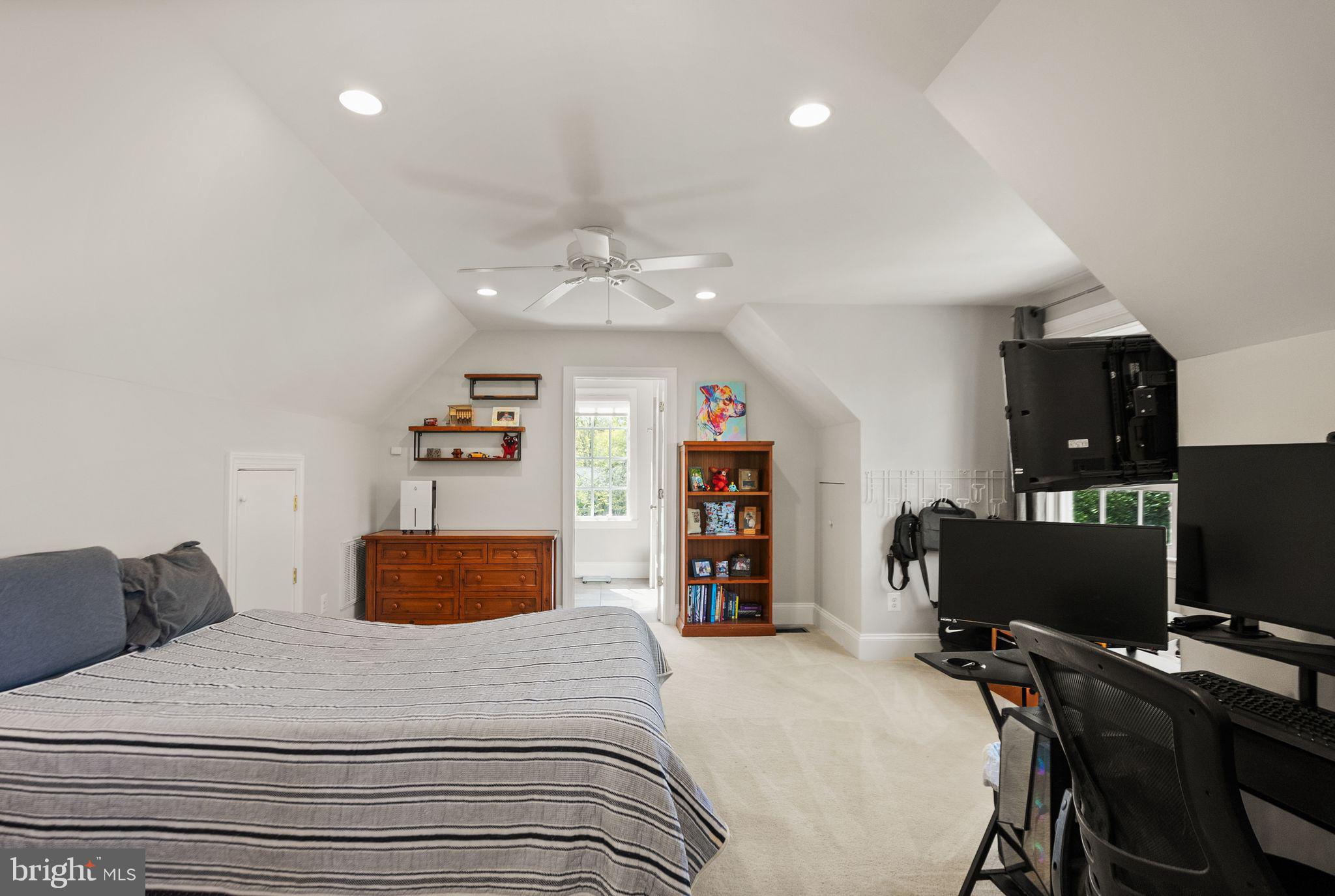 FOXVALE - Residential