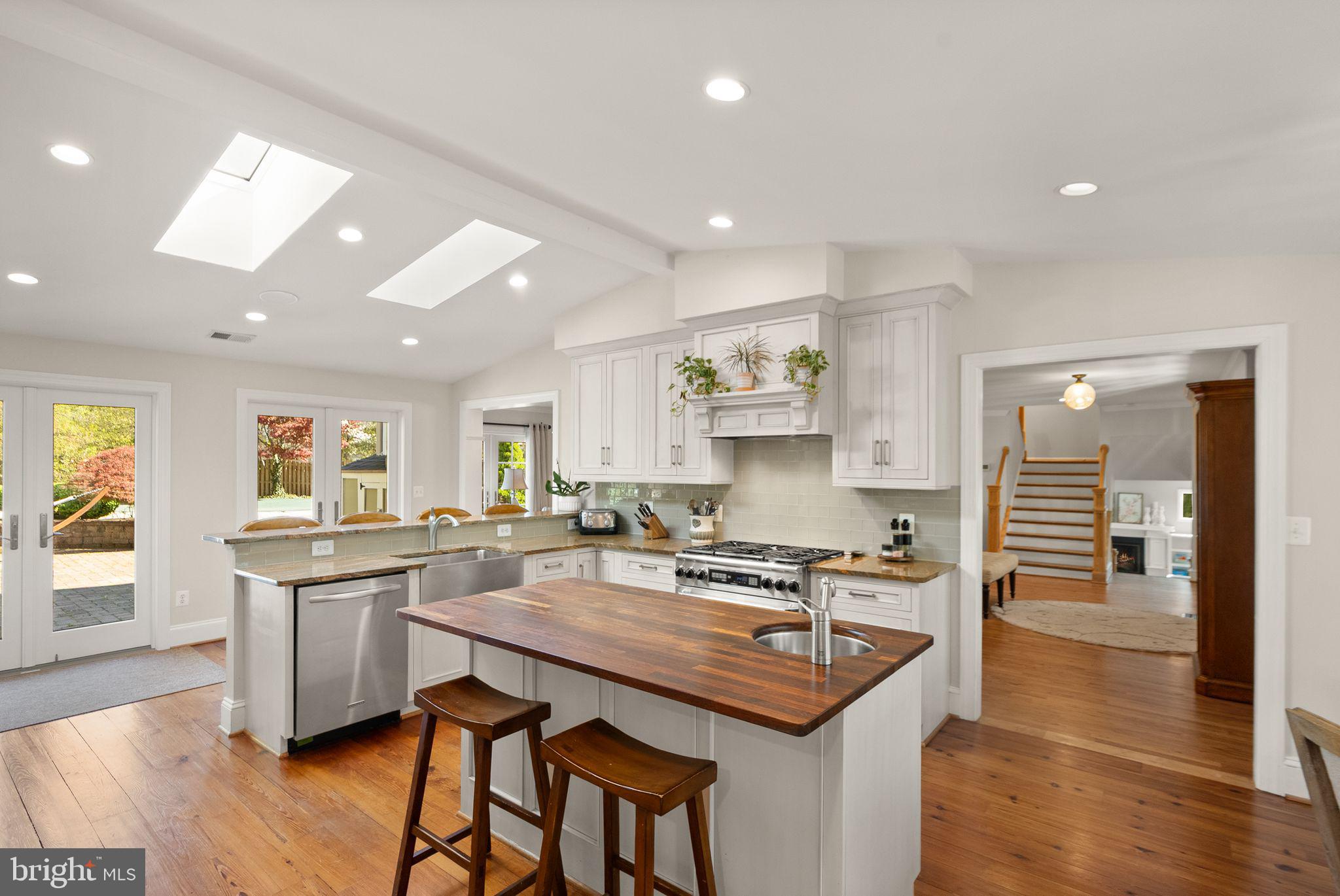 FOXVALE - Residential