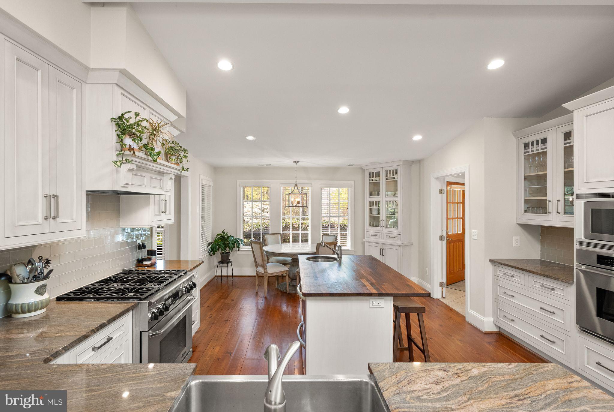 FOXVALE - Residential