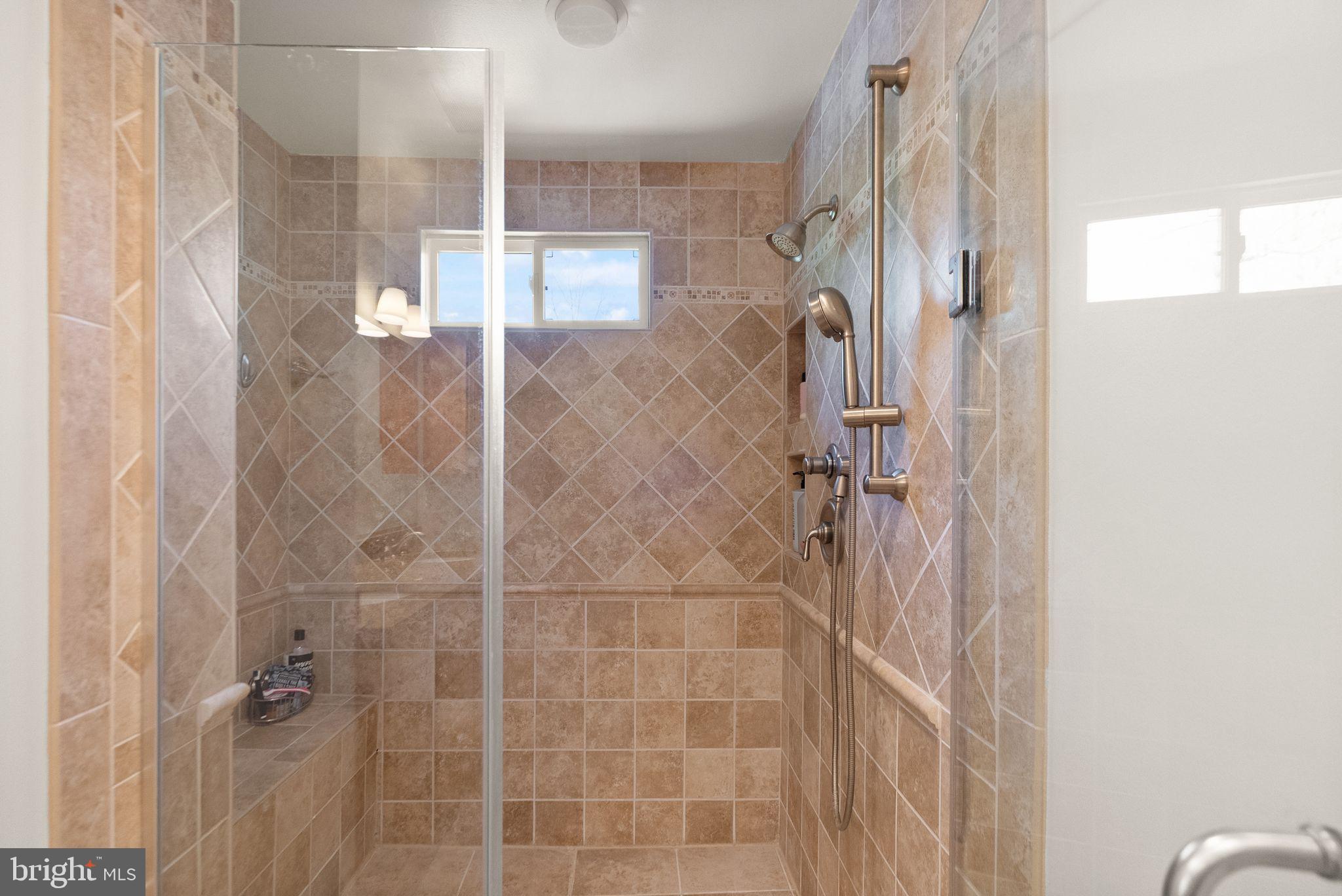 FOXVALE - Residential