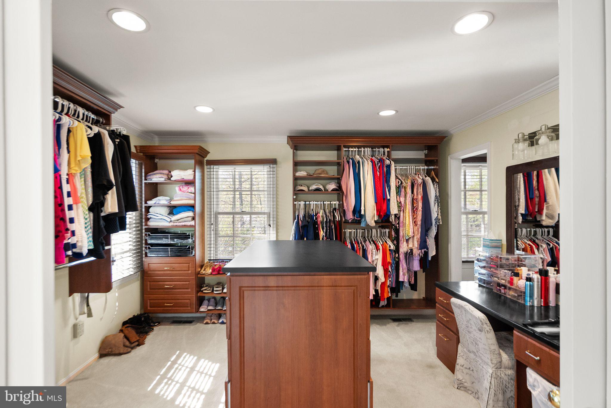 FOXVALE - Residential