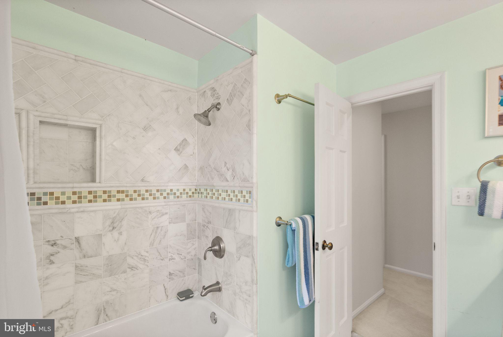 FOXVALE - Residential