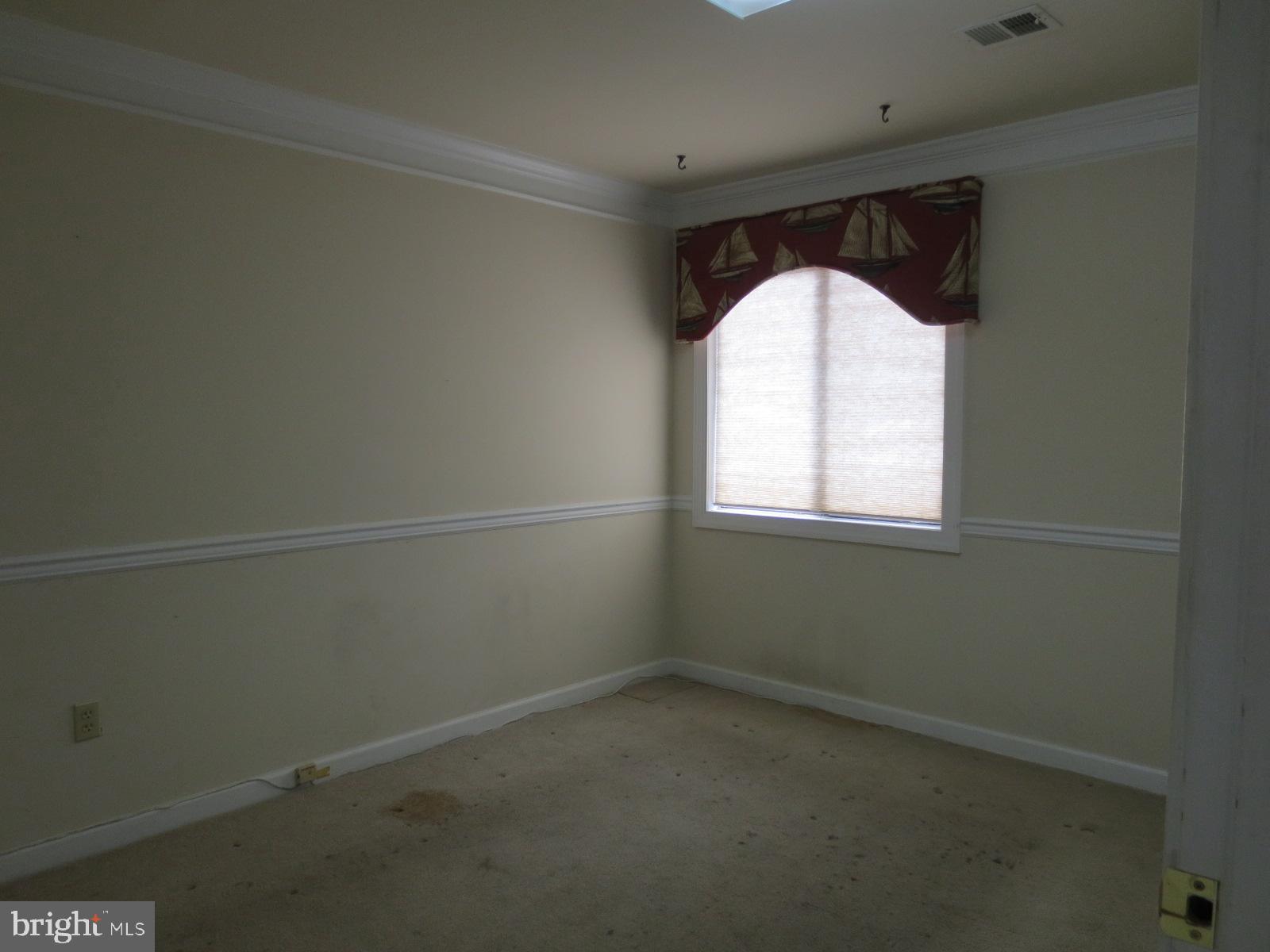 3219 CORPORATE COURT 10B