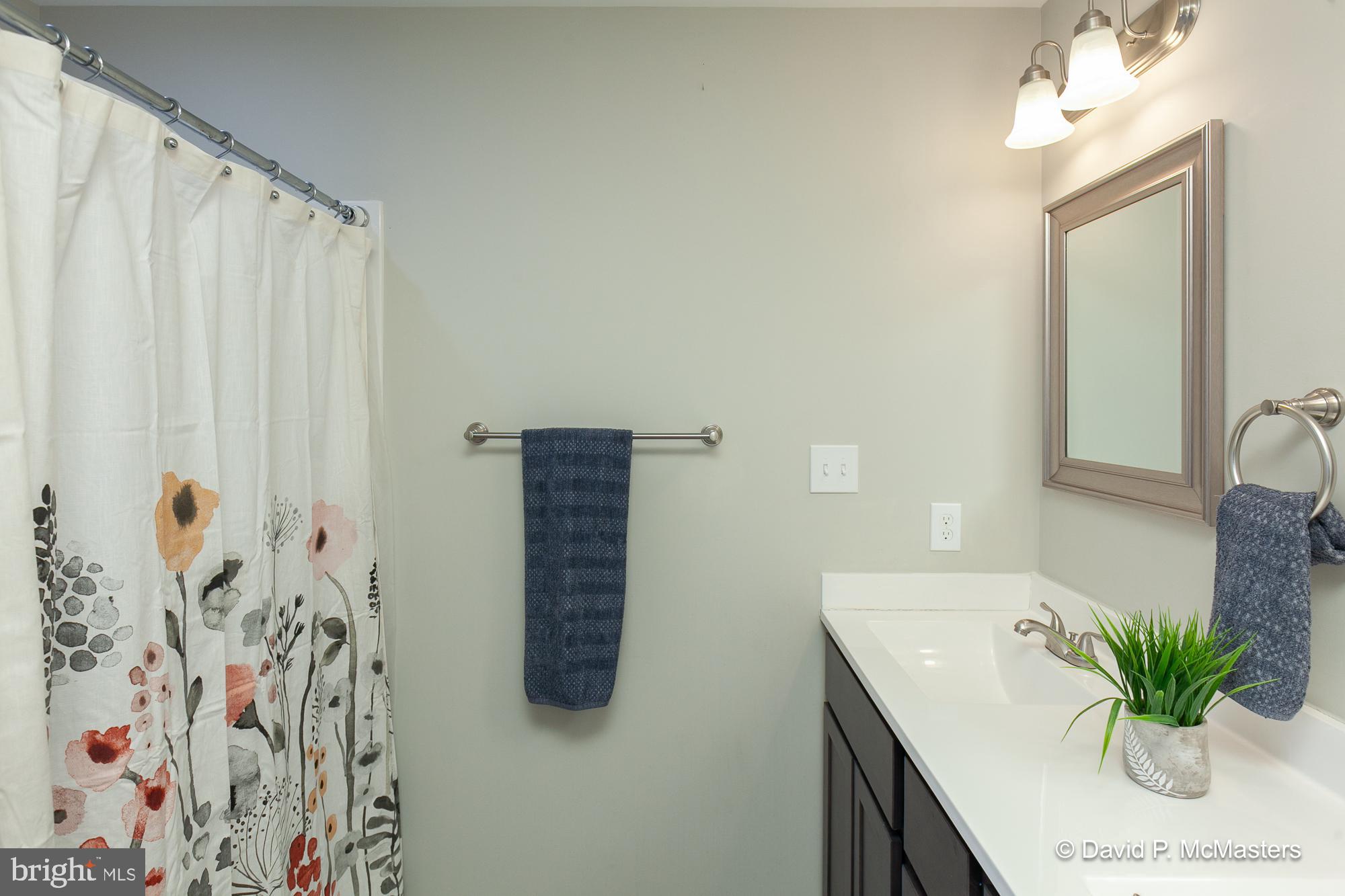 RED HILL - Residential