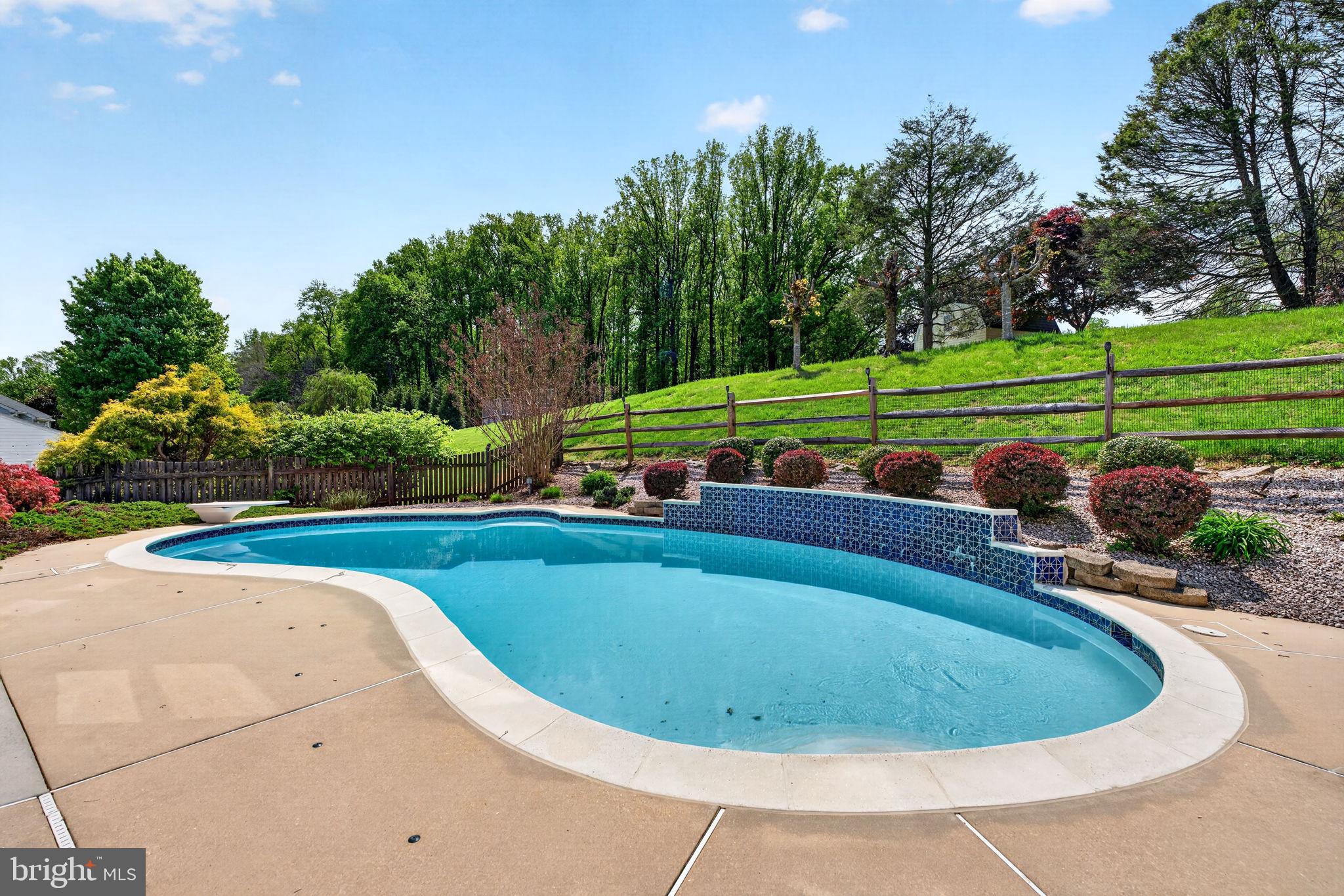 PLUMTREE ESTATES - Residential