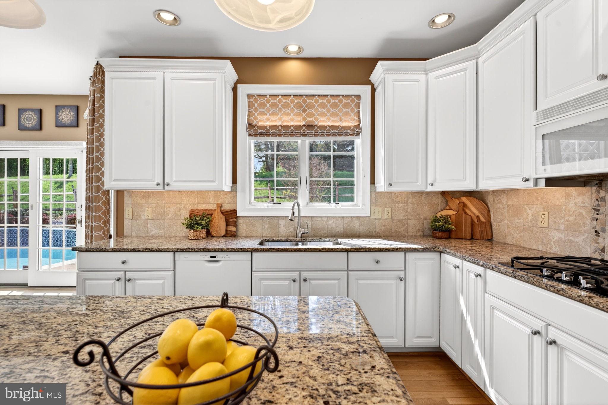 PLUMTREE ESTATES - Residential