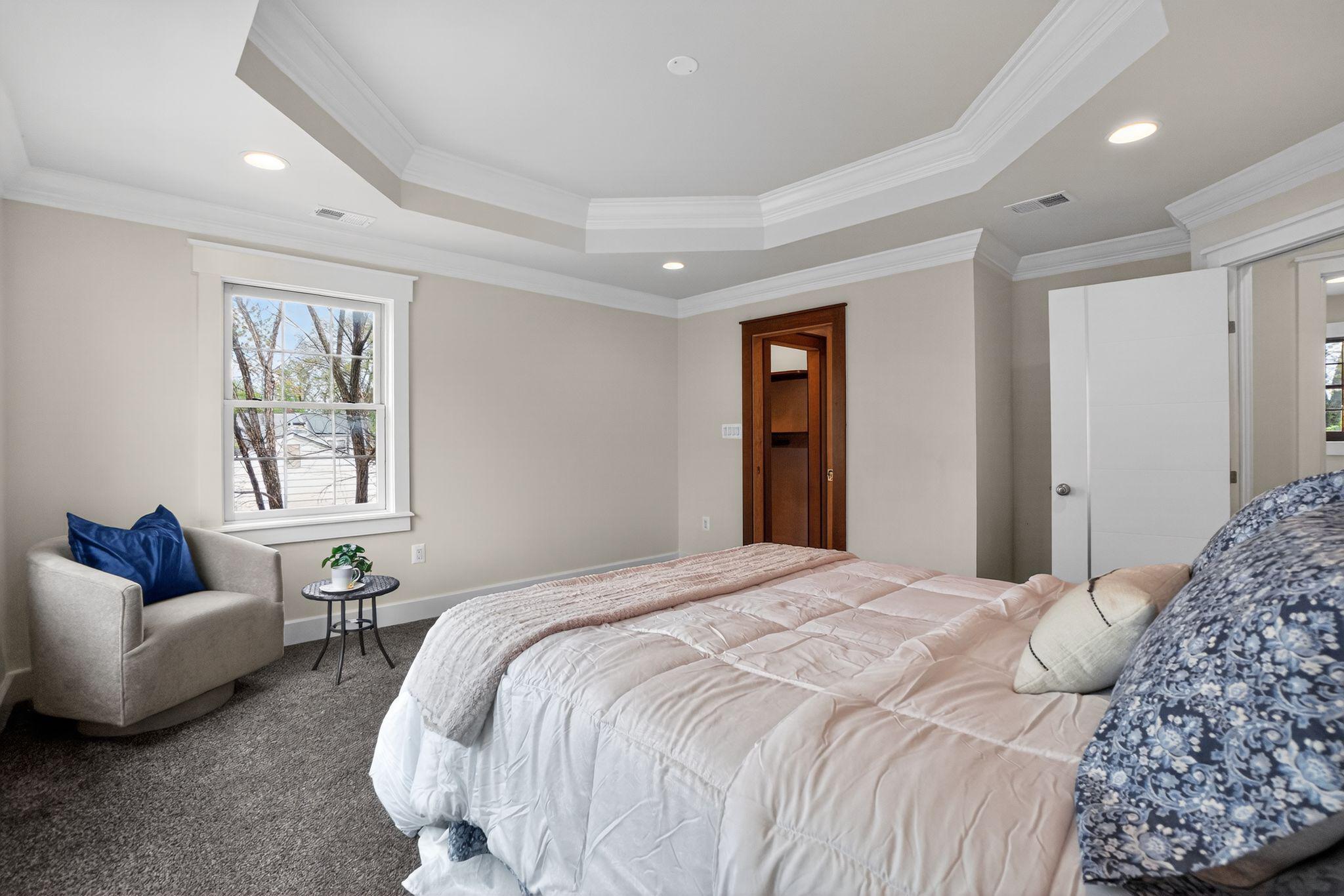 UNIVERSITY GARDENS - Residential