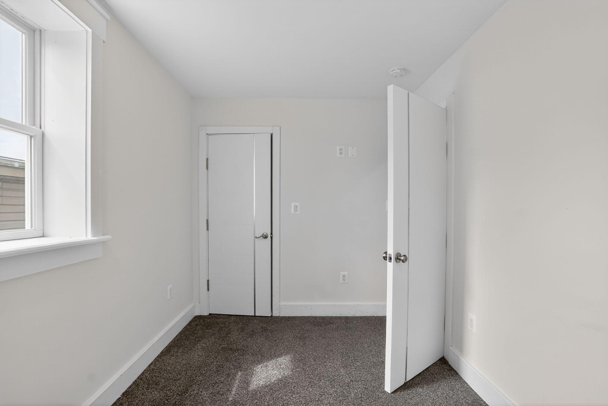 UNIVERSITY GARDENS - Residential