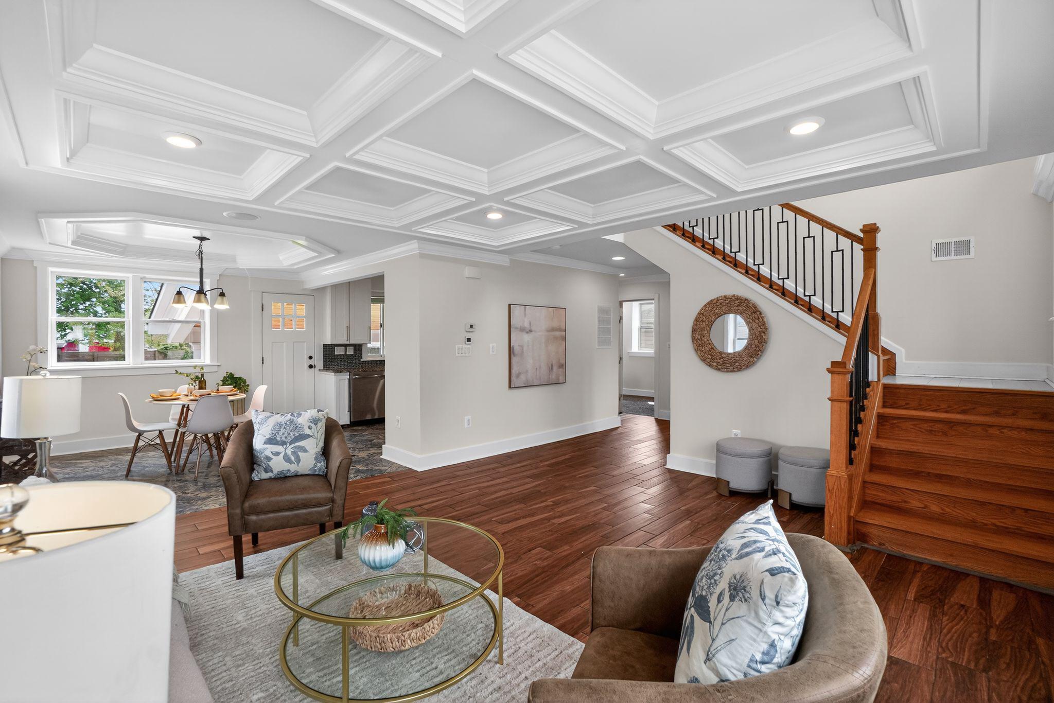 UNIVERSITY GARDENS - Residential